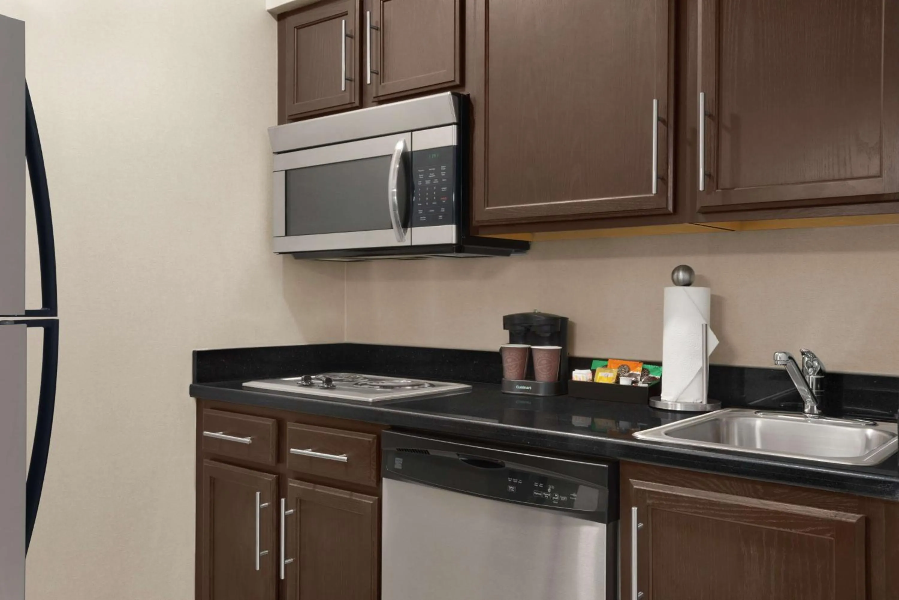 Kitchen or kitchenette in Homewood Suites Fort Wayne