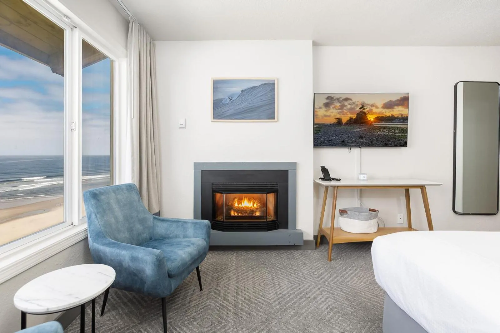 Seating area in Surfland Hotel