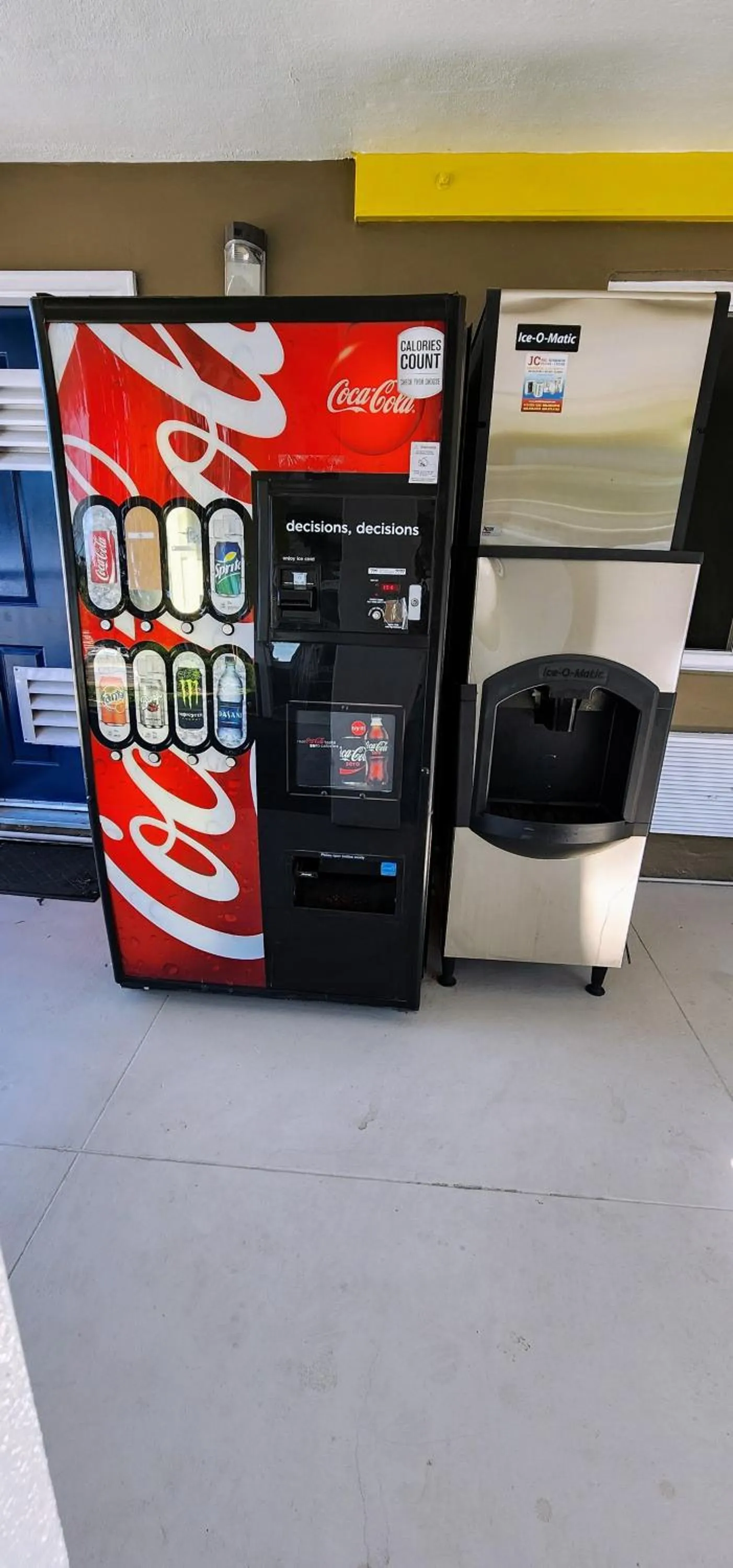 vending machine in Hotel Belmont