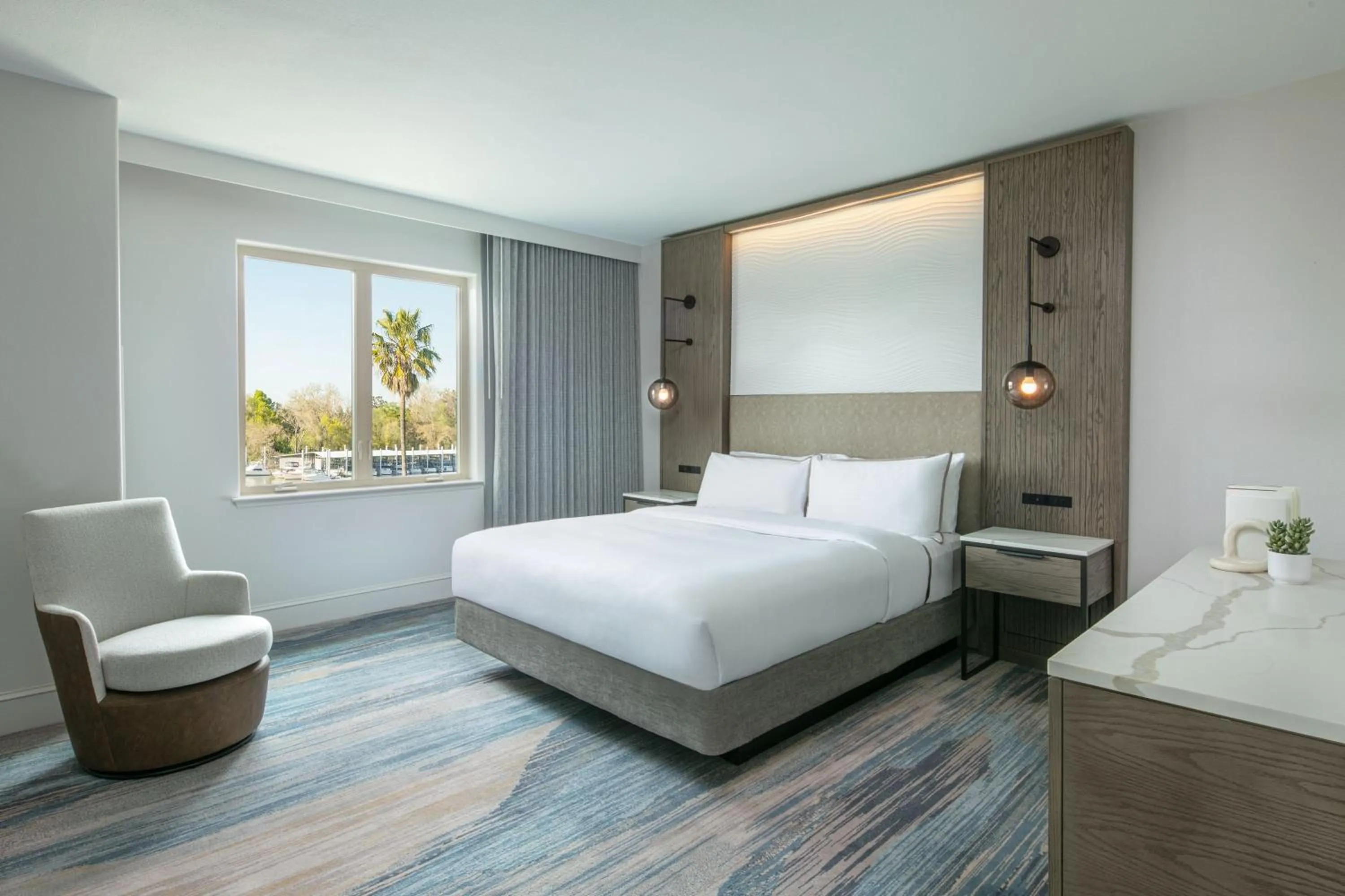 Bedroom, Bed in The Westin Sacramento Riverfront Hotel & Spa