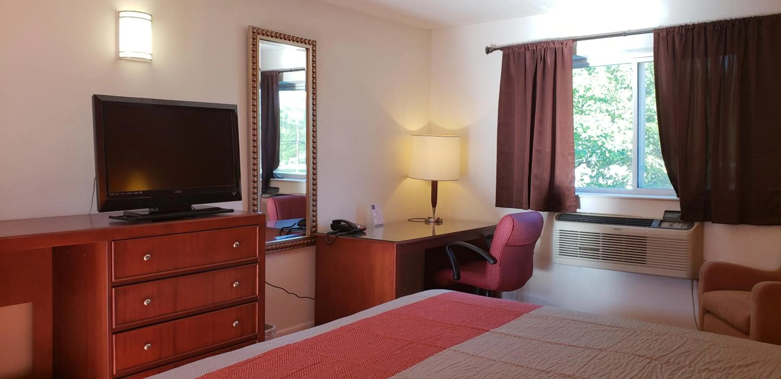 Bedroom, Bed in Motel 6-Tinton Falls, NJ