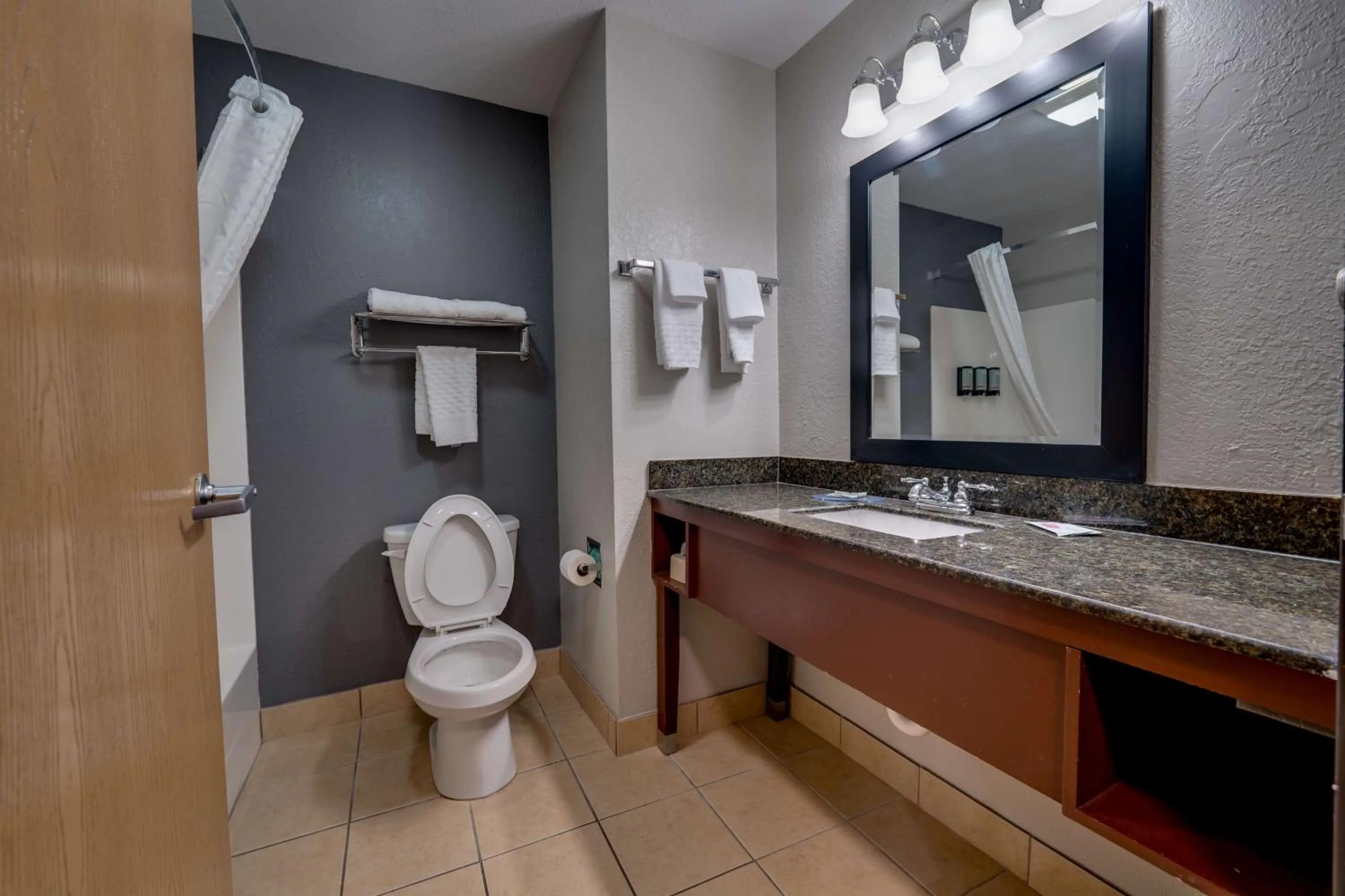 Bathroom in Best Western Somerset