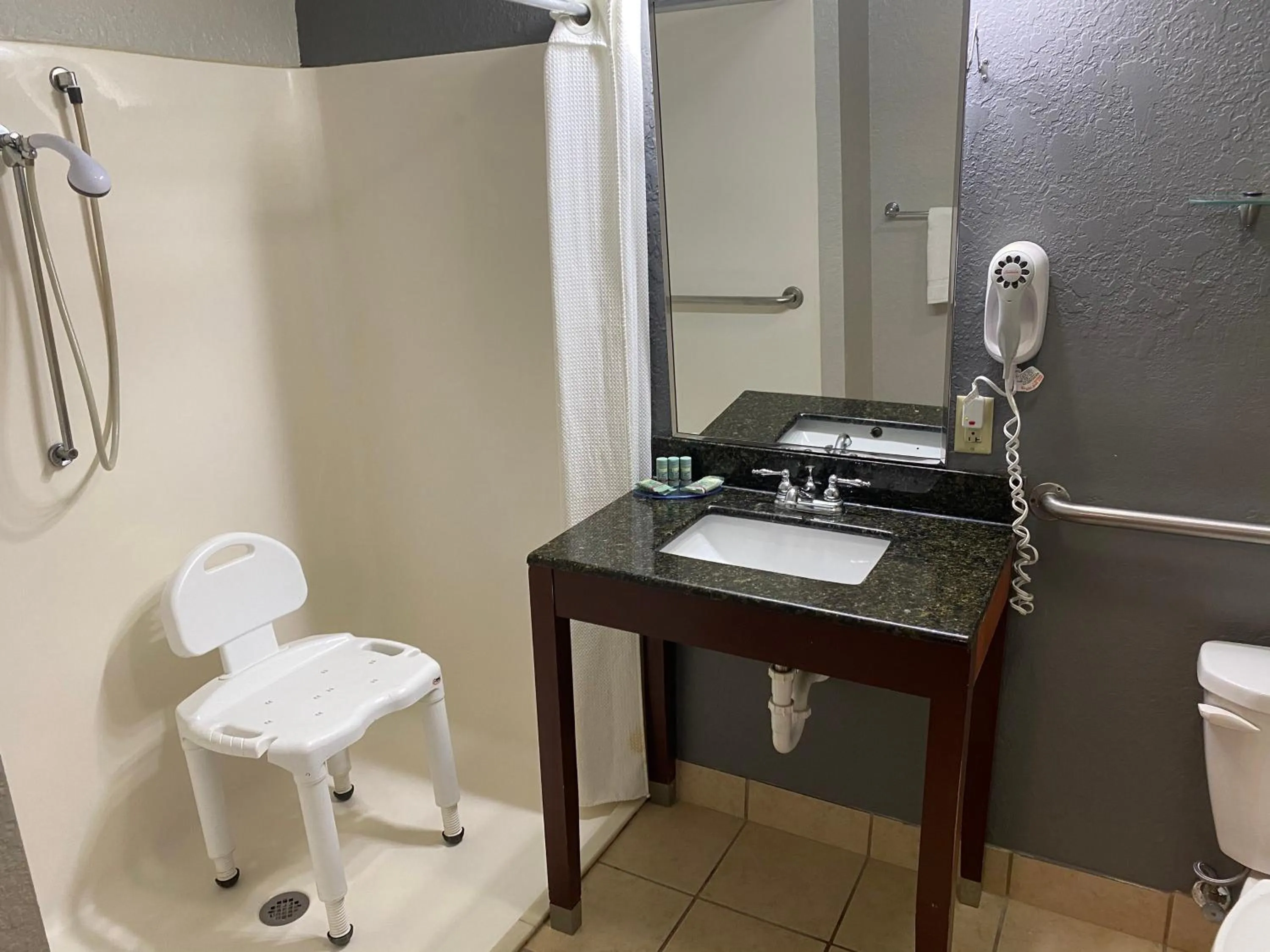 Bathroom in Best Western Somerset