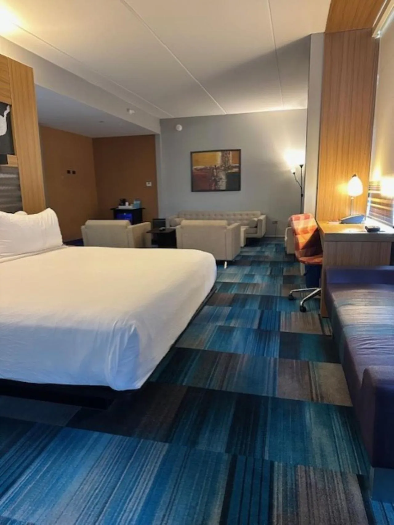 Bed in Aloft Bolingbrook