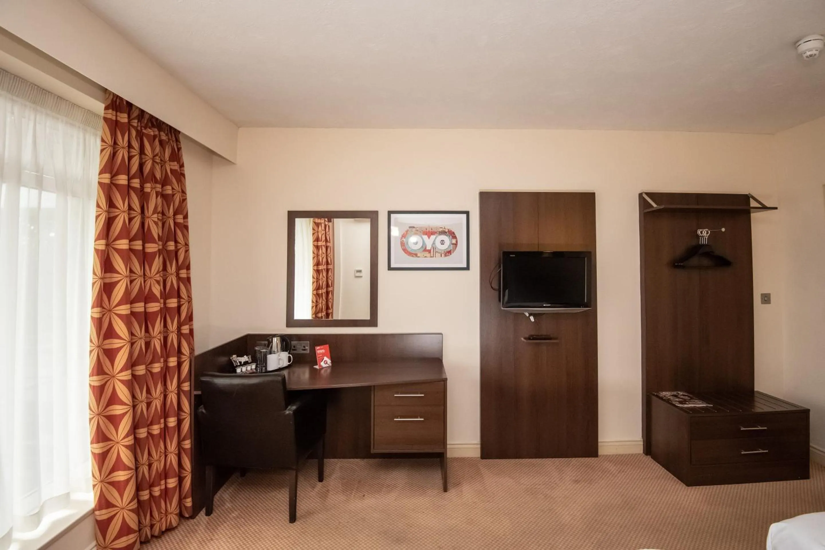 Bedroom in The Bridge House Hotel