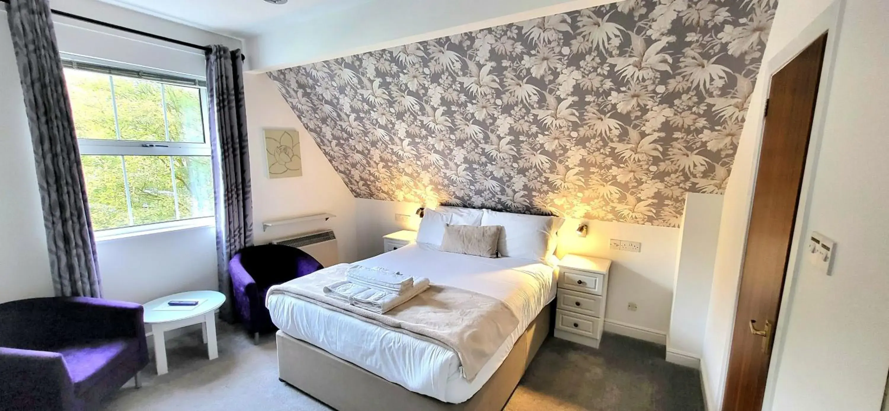 Glenburn Classic king room in Woodlands Glenburn Classic king room in Woodlands