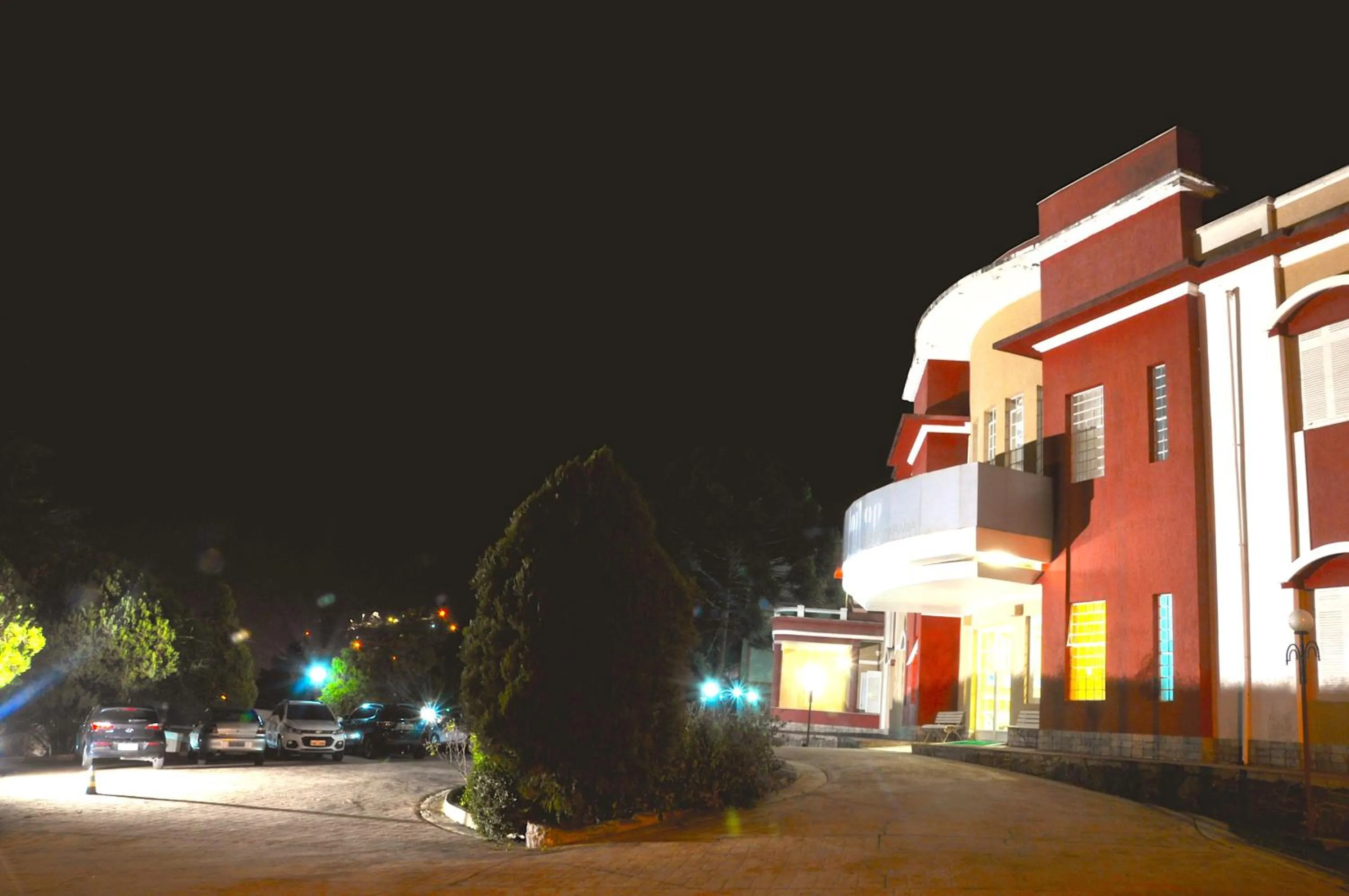 Property building in Hotel Platanus