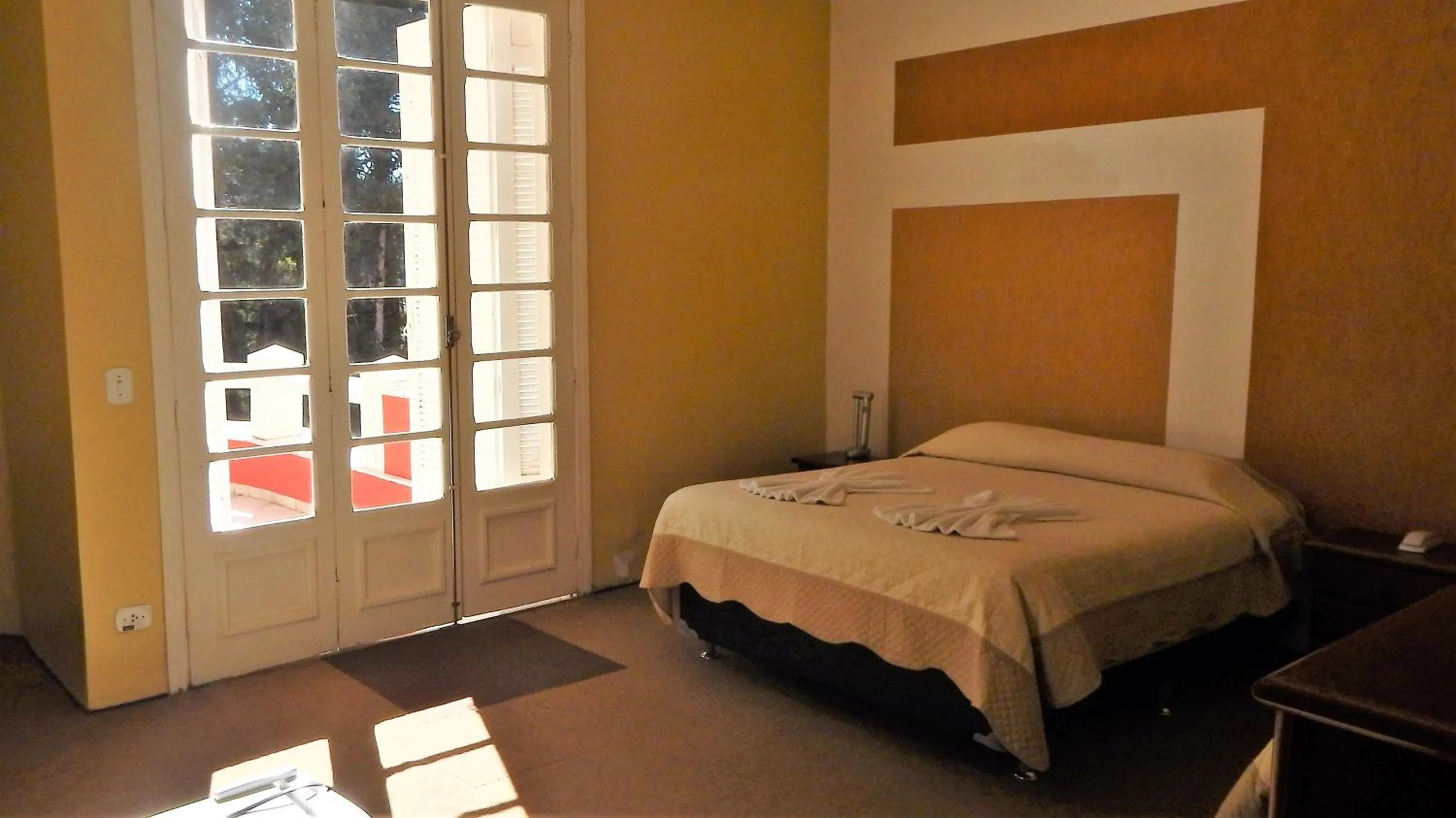 Bedroom, Bed in Hotel Platanus