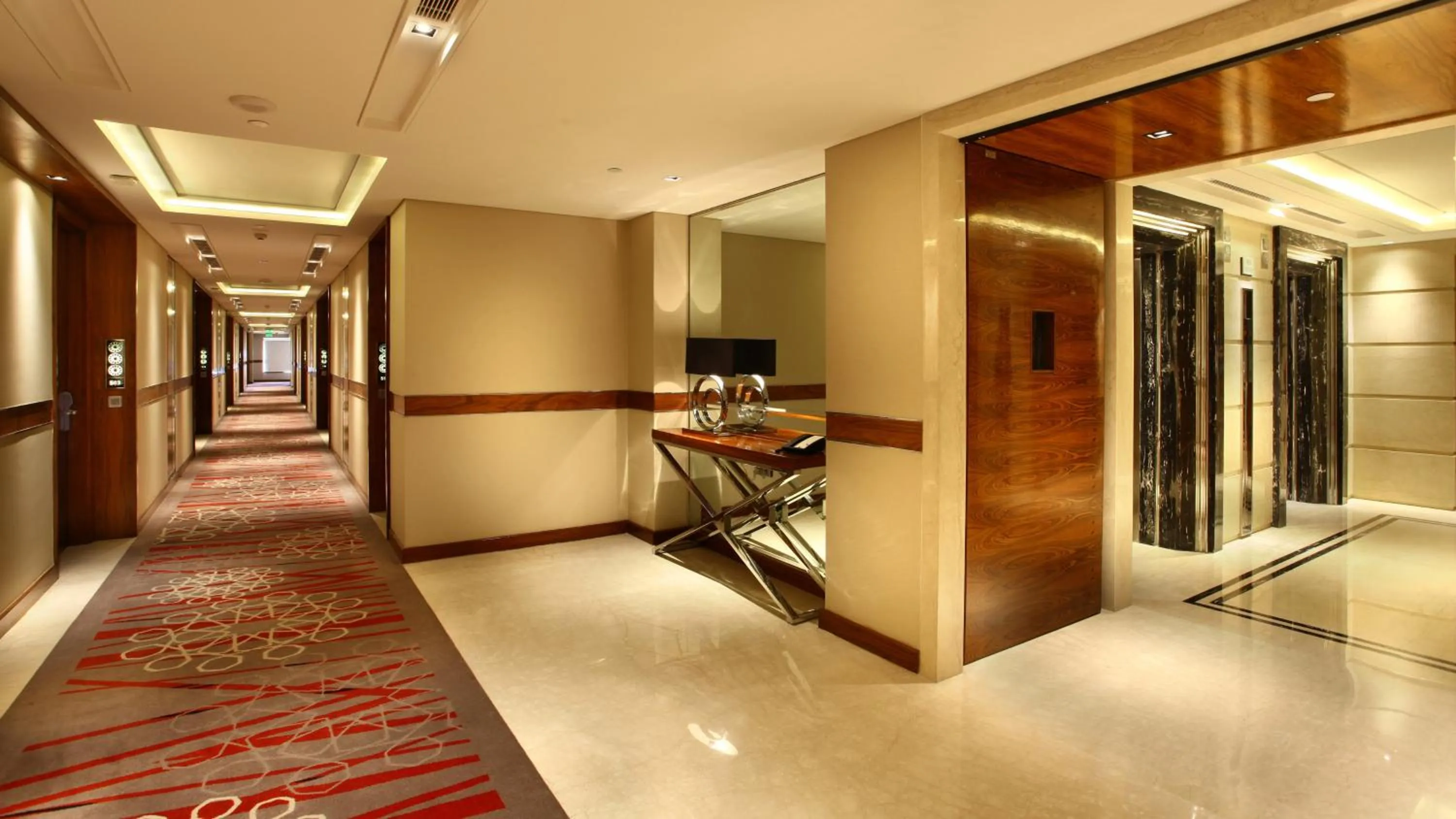 Lobby or reception in Crowne Plaza New Delhi Rohini by IHG