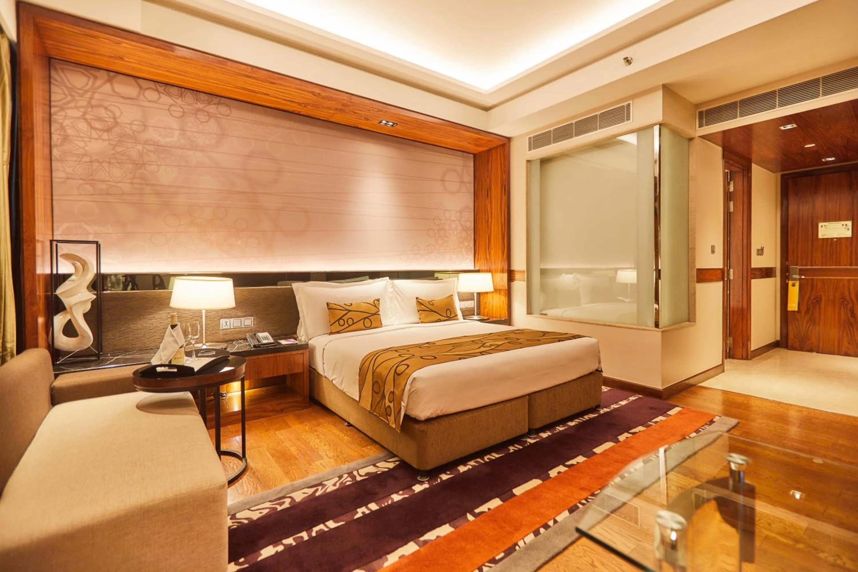 Bed in Crowne Plaza New Delhi Rohini by IHG