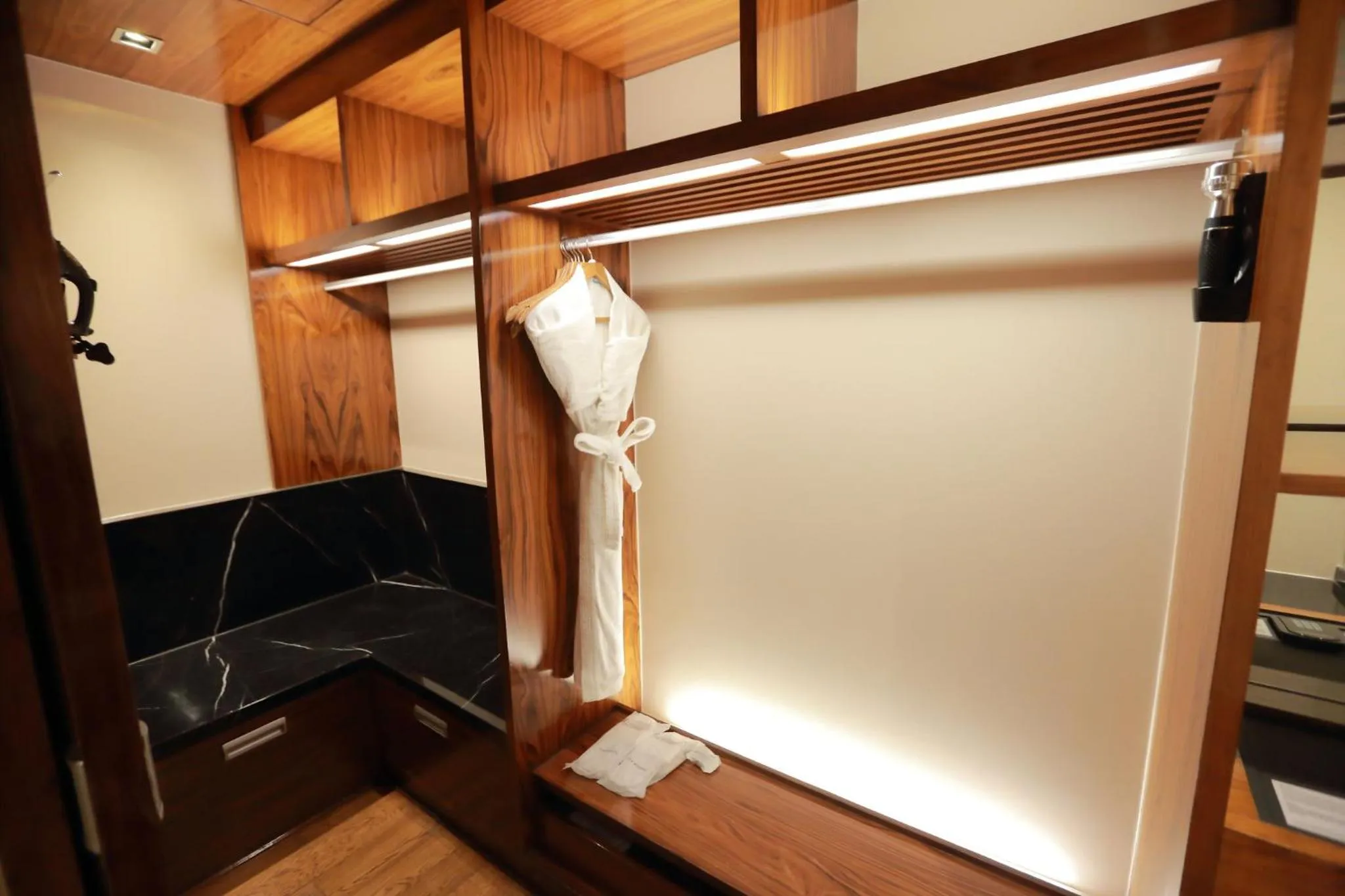 Photo of the whole room in Crowne Plaza New Delhi Rohini by IHG