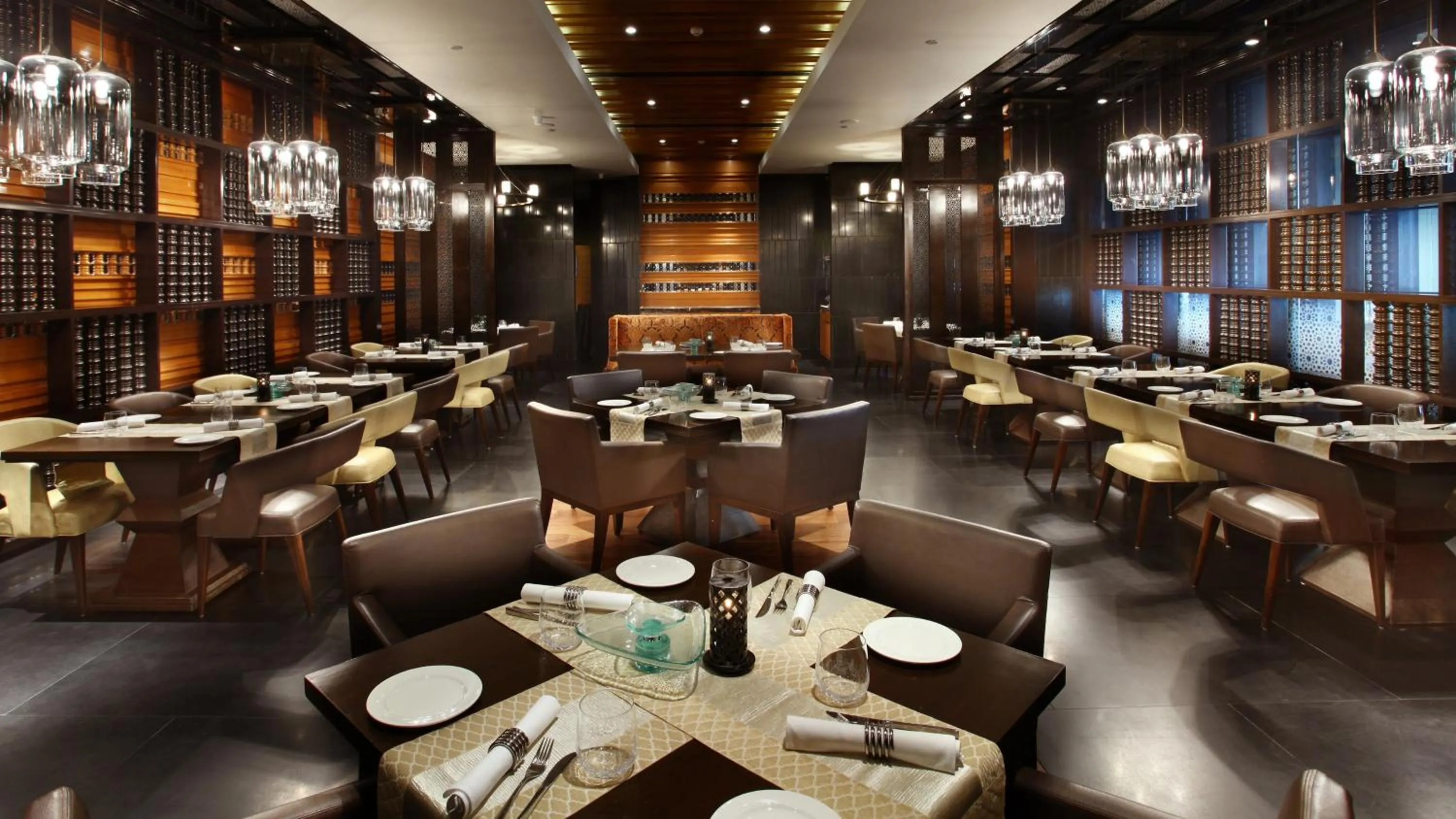 Restaurant/places to eat in Crowne Plaza New Delhi Rohini by IHG