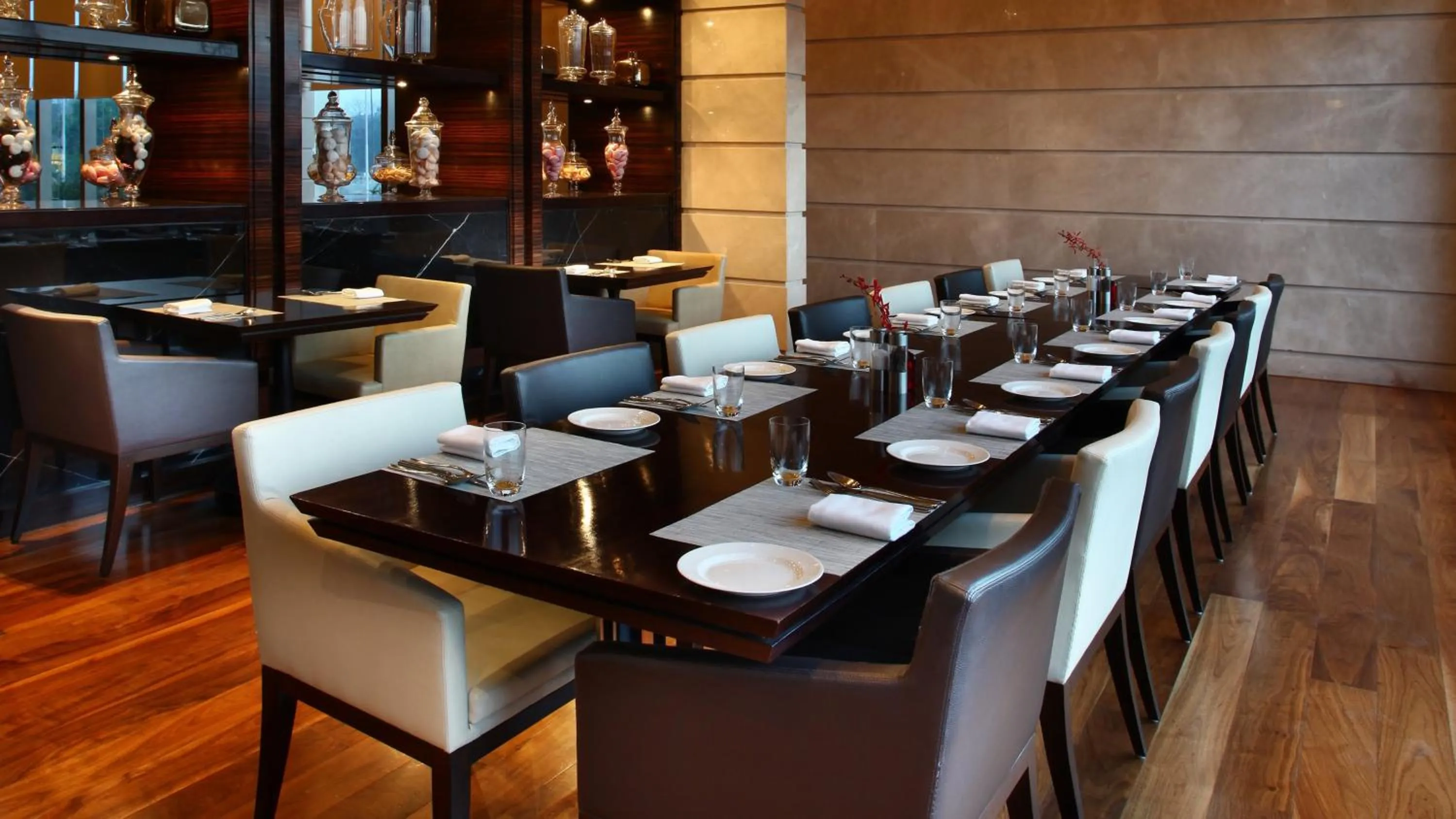 Restaurant/places to eat in Crowne Plaza New Delhi Rohini by IHG