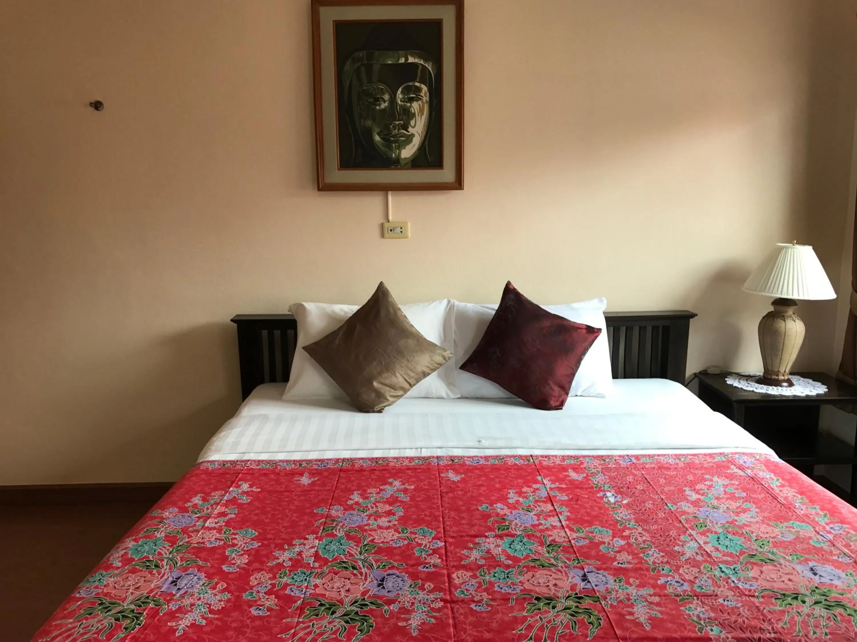 Bed in Baan Klang Vieng