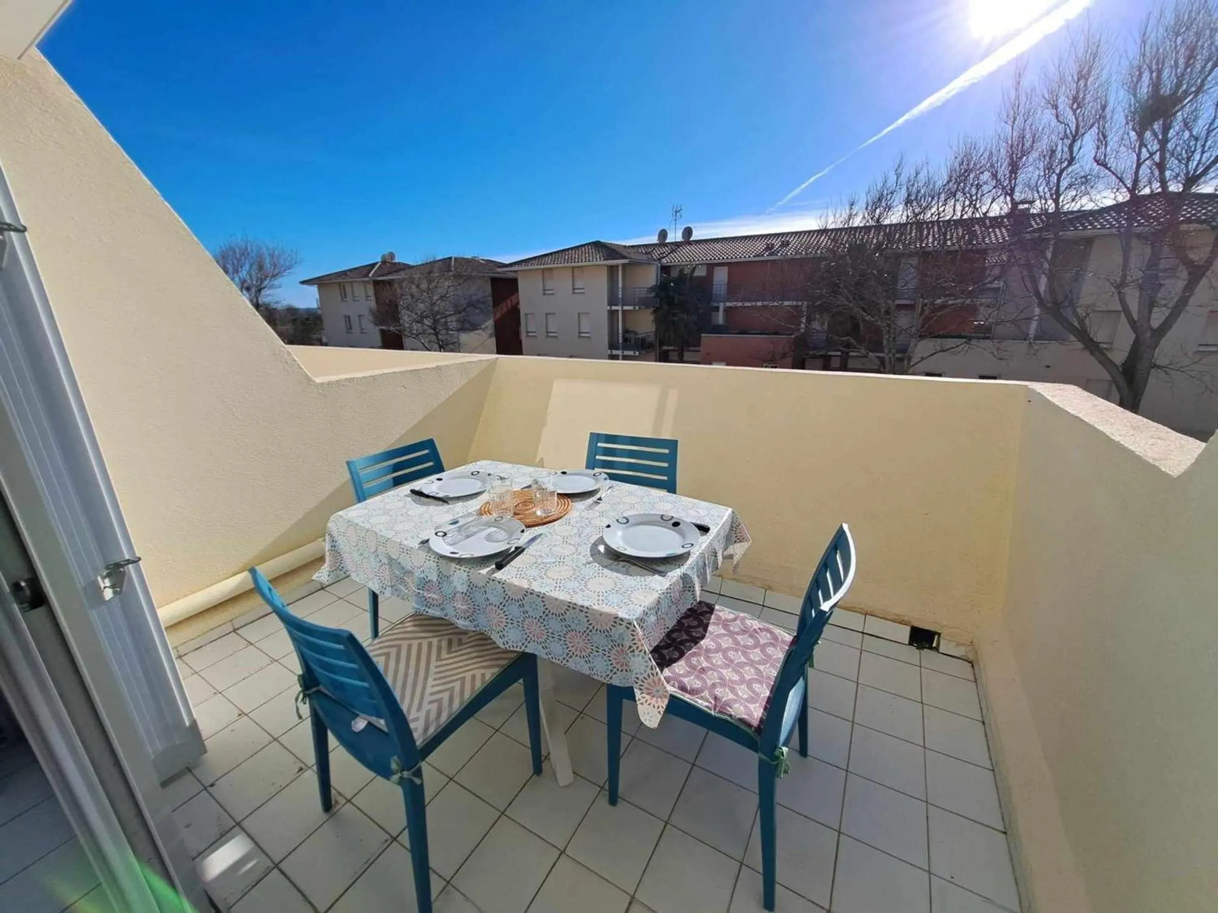 Studio cabine 4 personnes avec terrasse et parking à Marseillan-Plage - FR-1-326-388