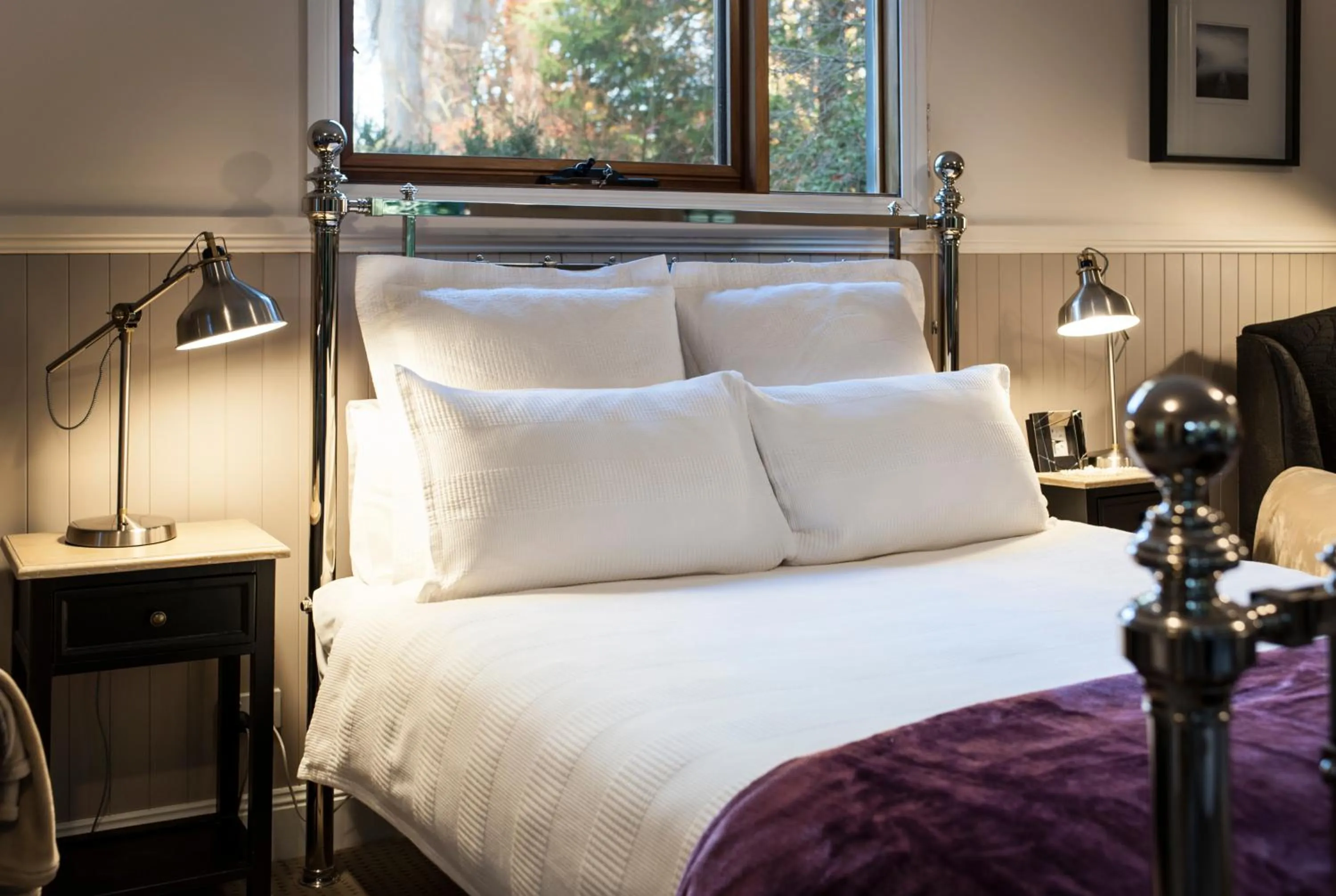 Bed in Clarendon Cottages