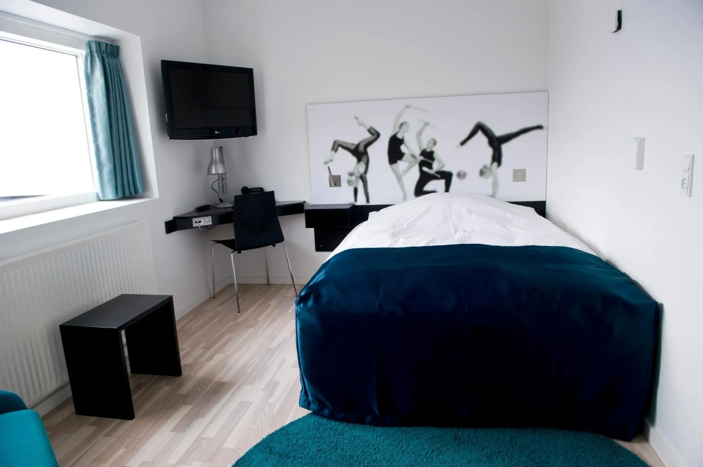 Photo of the whole room, Bed in Hotel DGI-Huset Herning