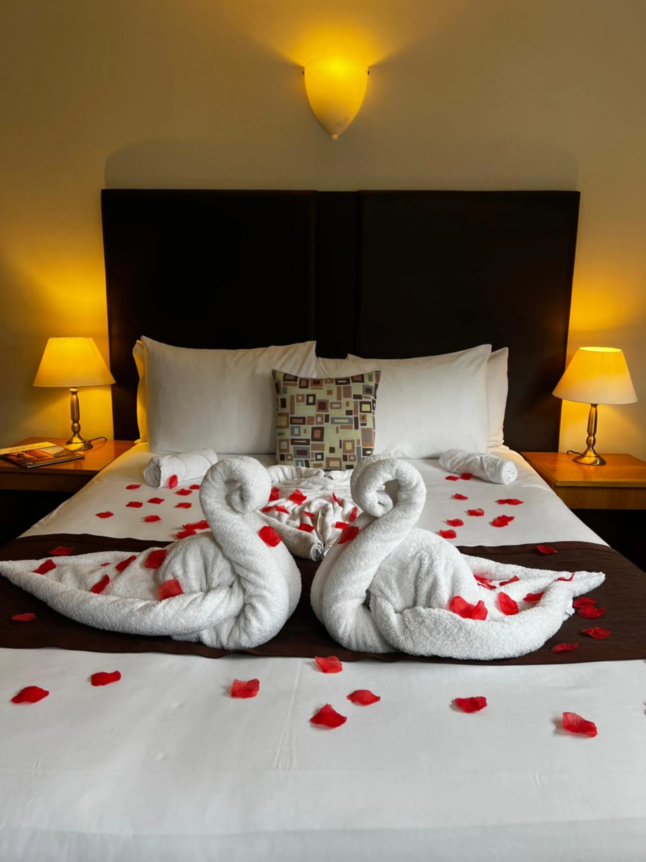 Bed in Castle Limes Hotel