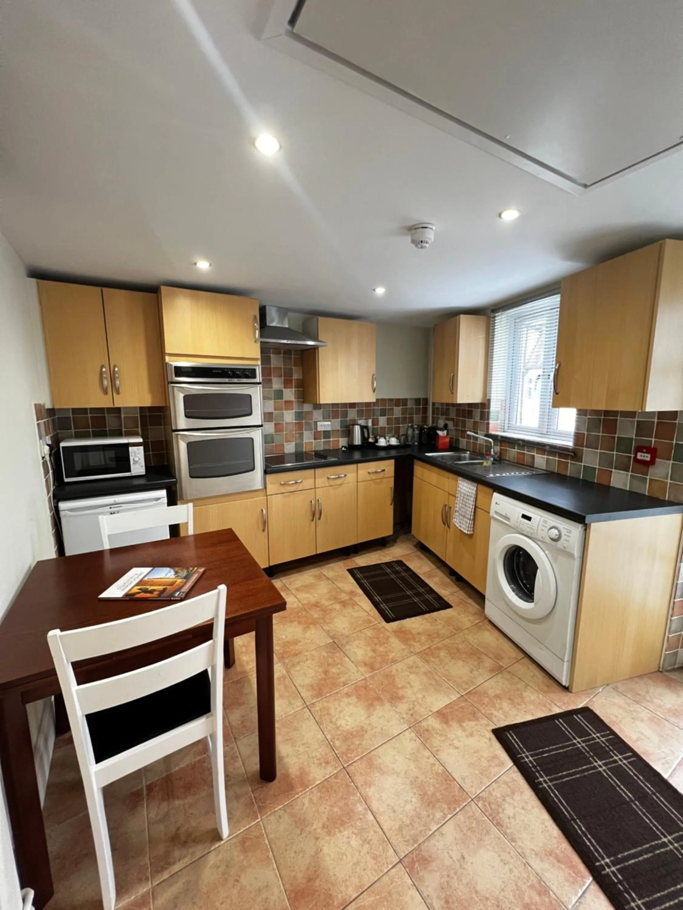 Kitchen or kitchenette in Castle Limes Hotel