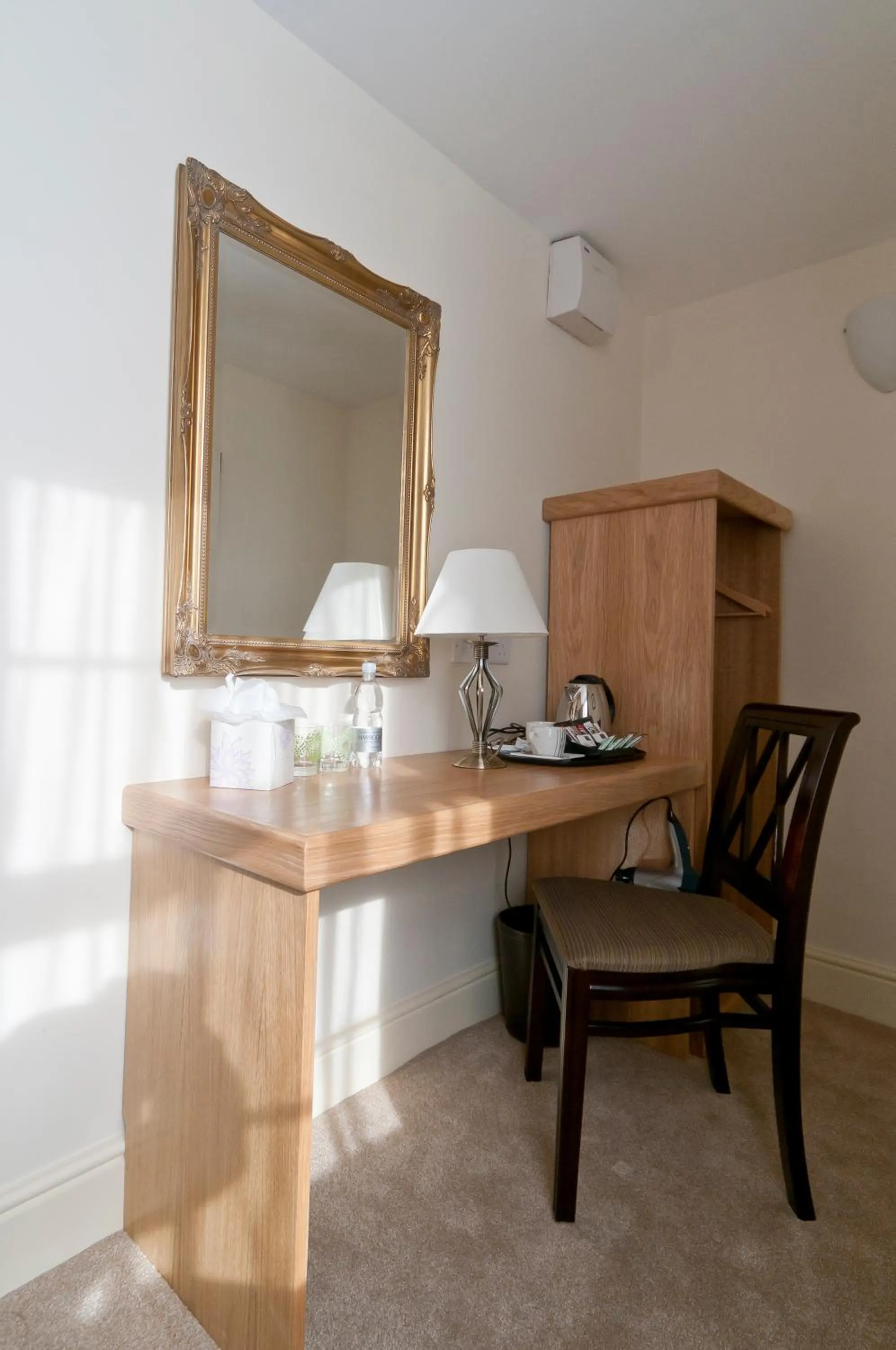 hair dresser in Castle Limes Hotel