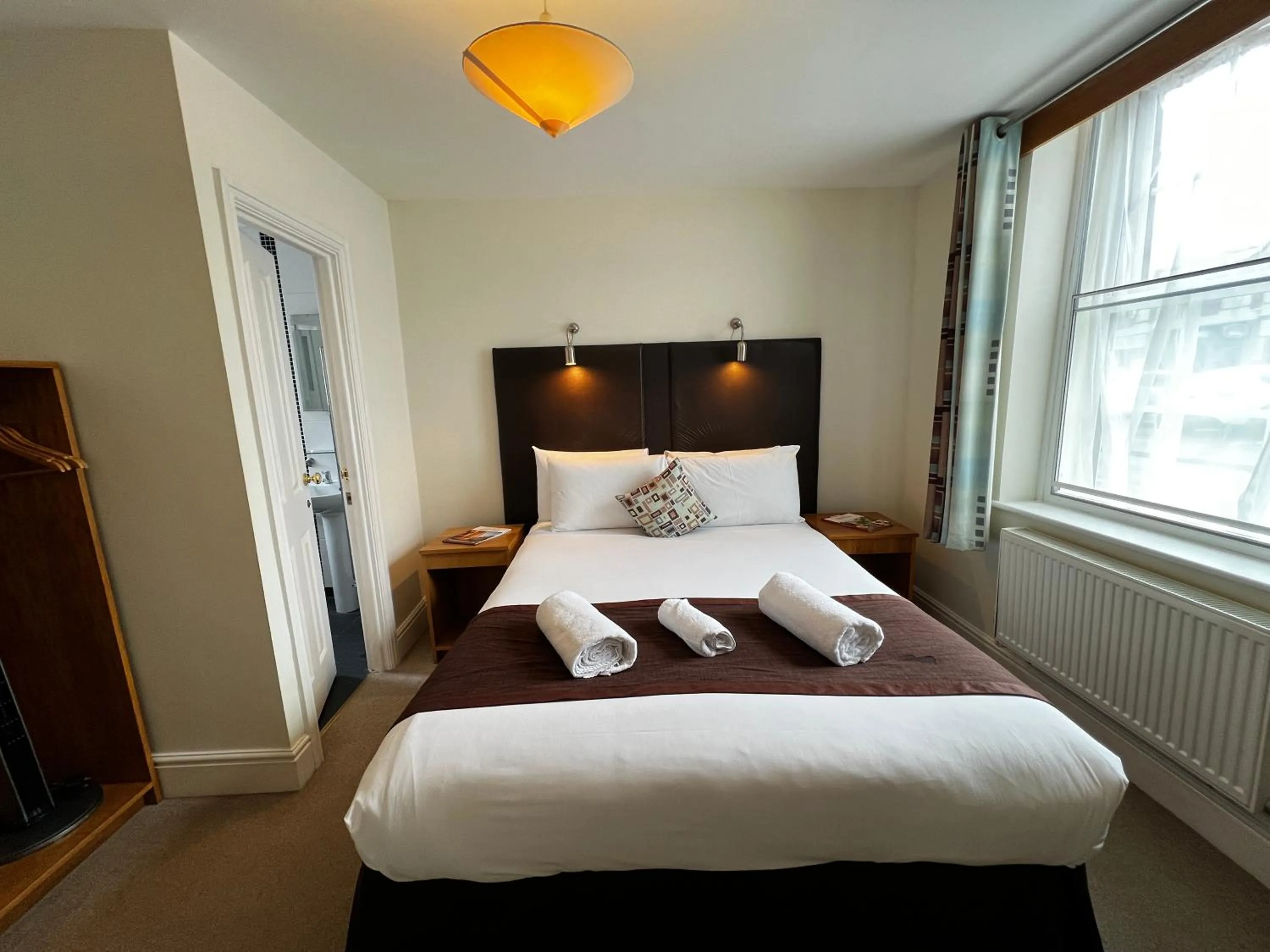 Bed in Castle Limes Hotel