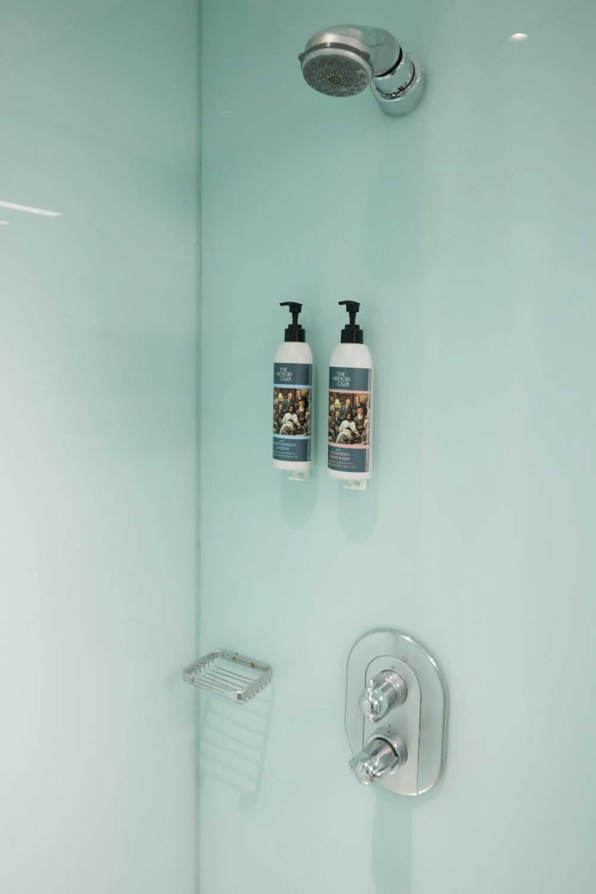 Bathroom in The Memoir Club, formerly Ambassadors Bloomsbury