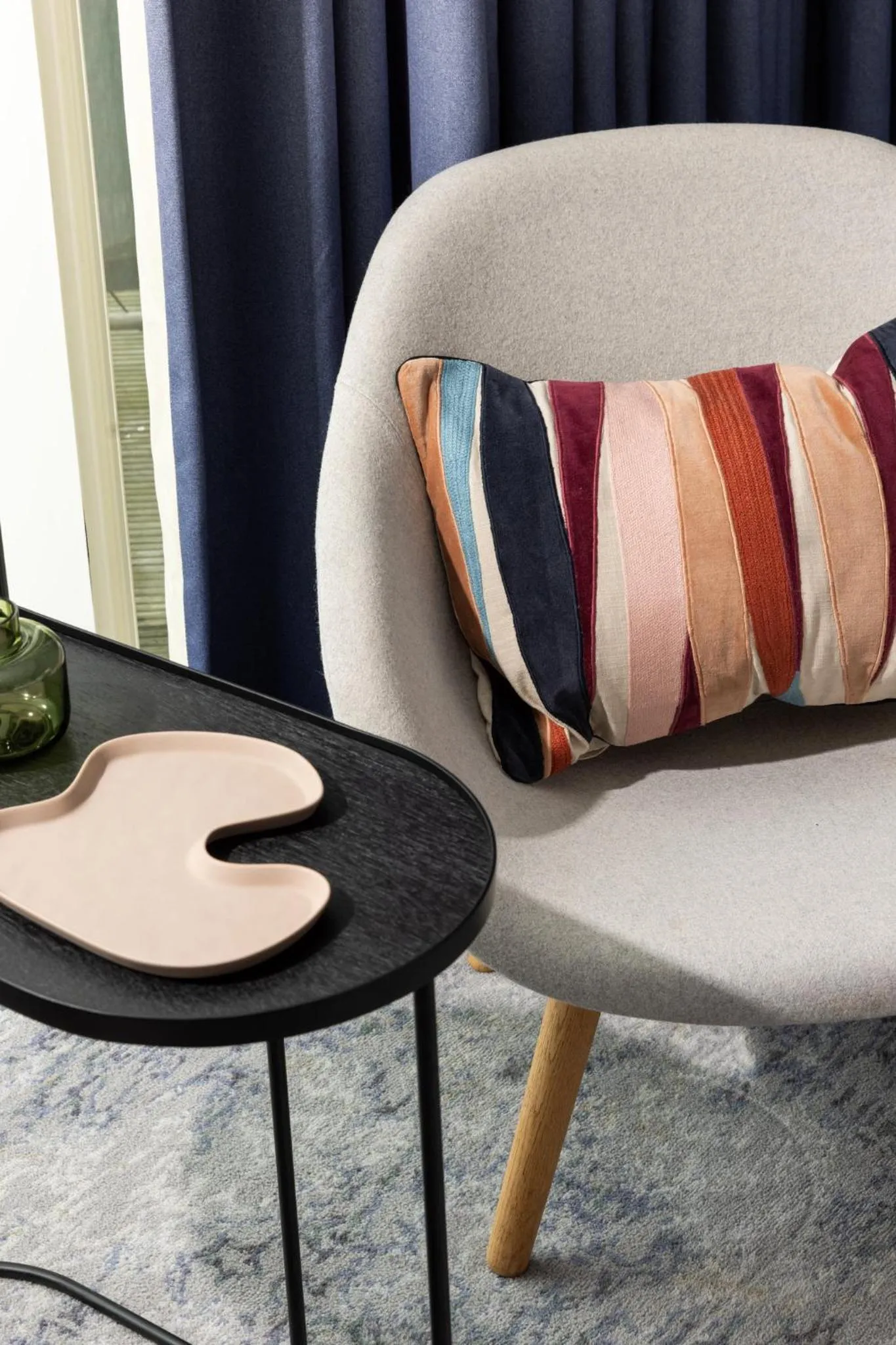 Photo of the whole room in voco St. David's Cardiff by IHG