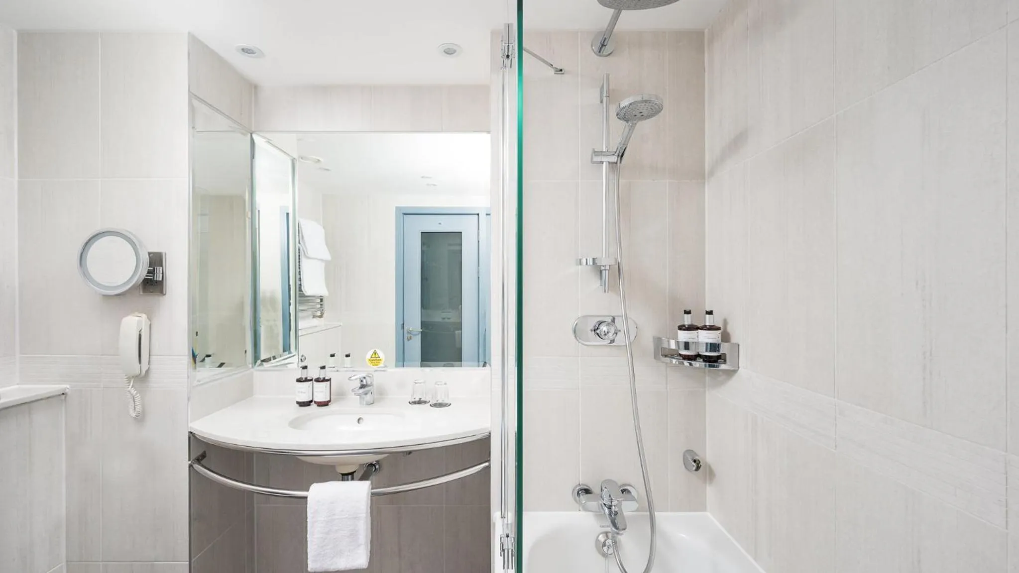 Bathroom in voco St. David's Cardiff by IHG