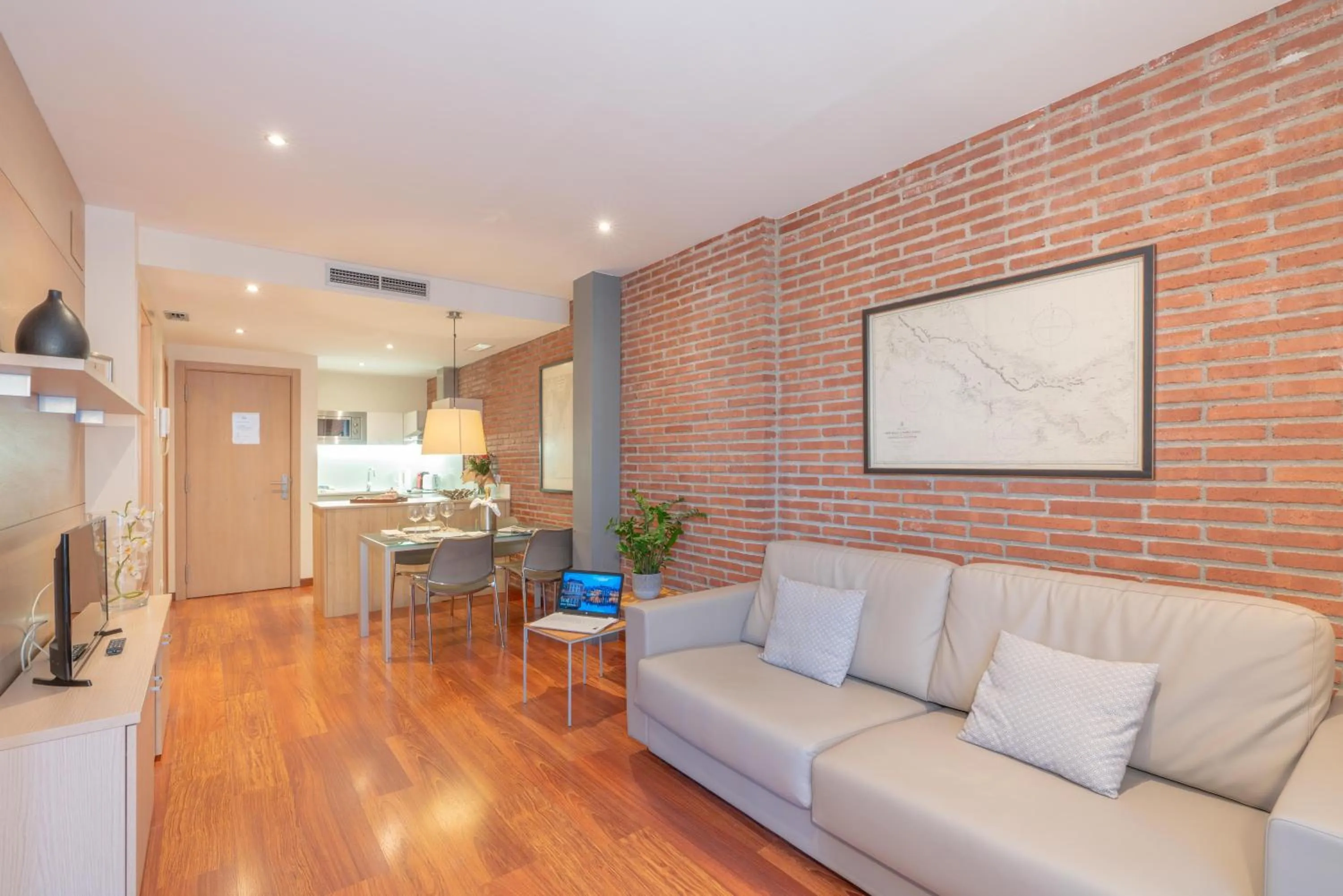 Kitchen or kitchenette in Serennia Cest Apartamentos Arc de Triomf