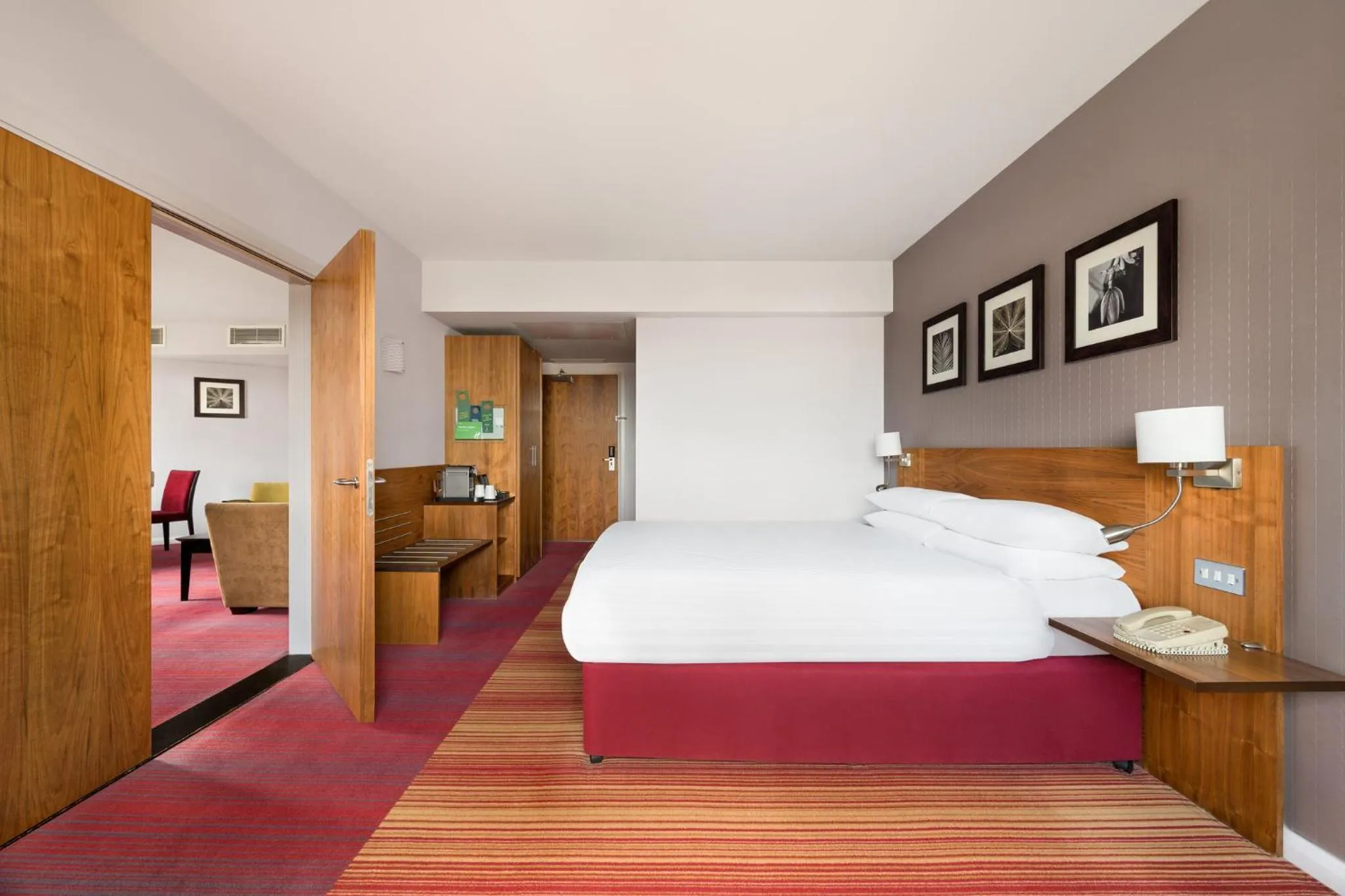 Photo of the whole room, Bed in Holiday Inn Norwich City by IHG