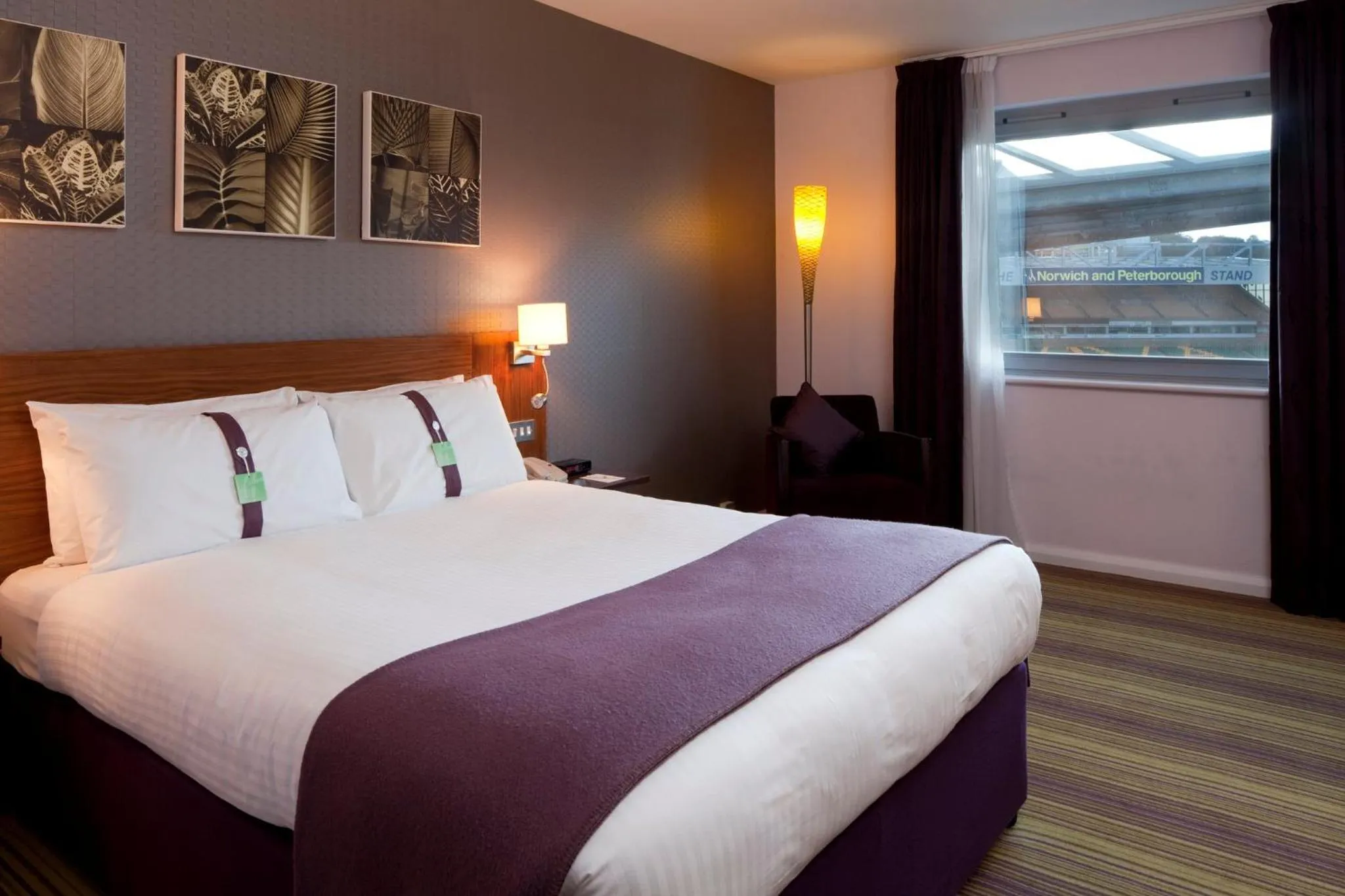 Photo of the whole room, Bed in Holiday Inn Norwich City by IHG