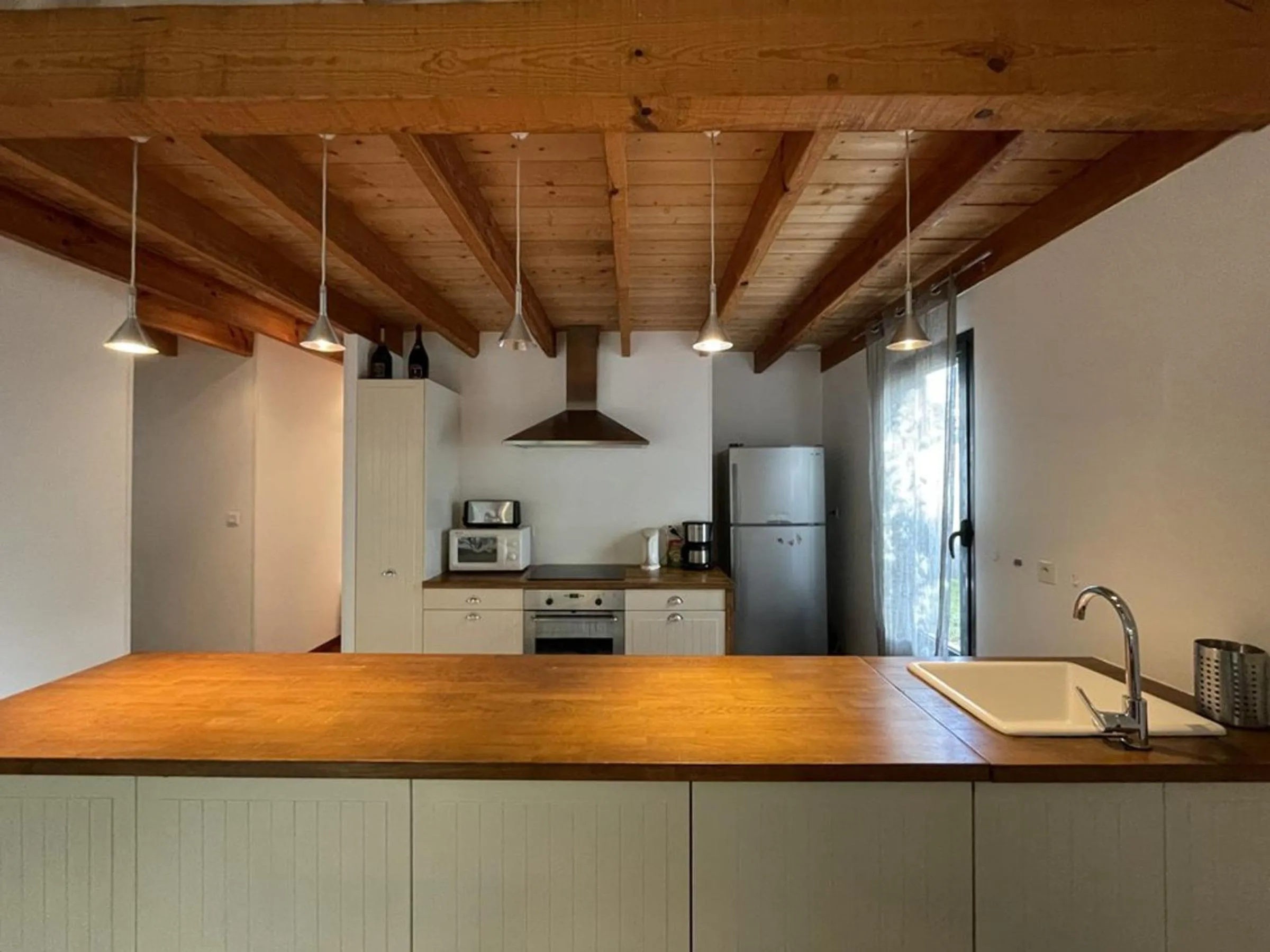 Villa 8 pers proche lac marin, WiFi, animaux permis, parking - FR-1-379-83