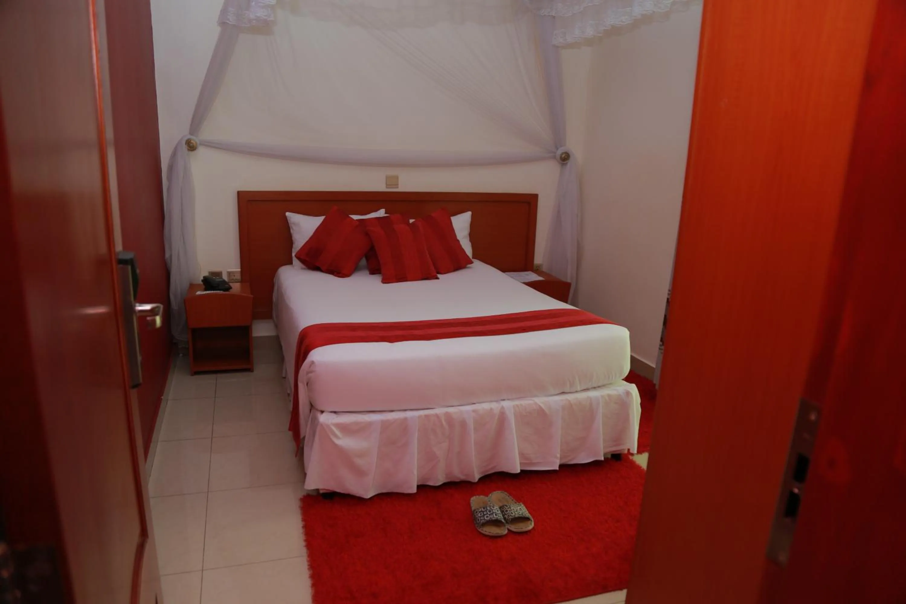 Bedroom, Bed in Lebanon Hotel