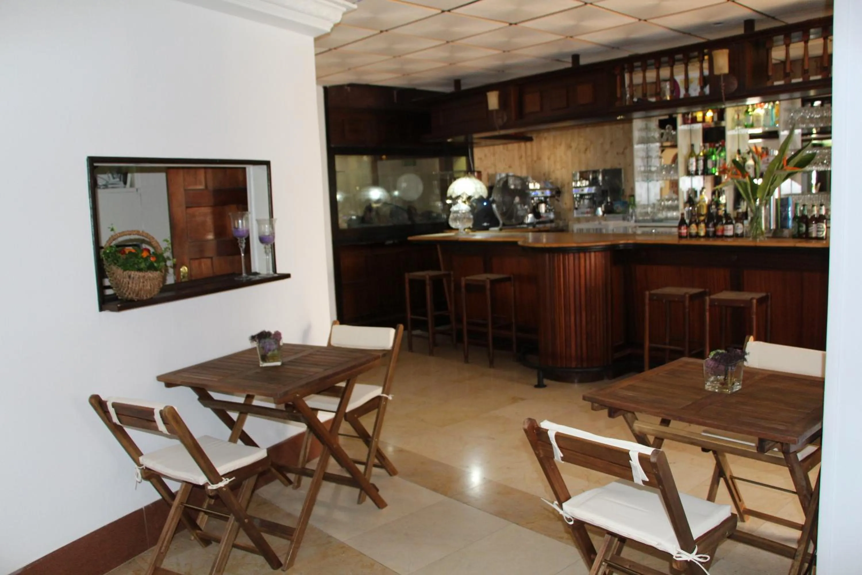 Lounge or bar in Hotel La Riviera