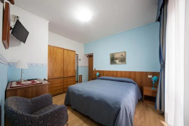 Bed in Hotel Genzianella