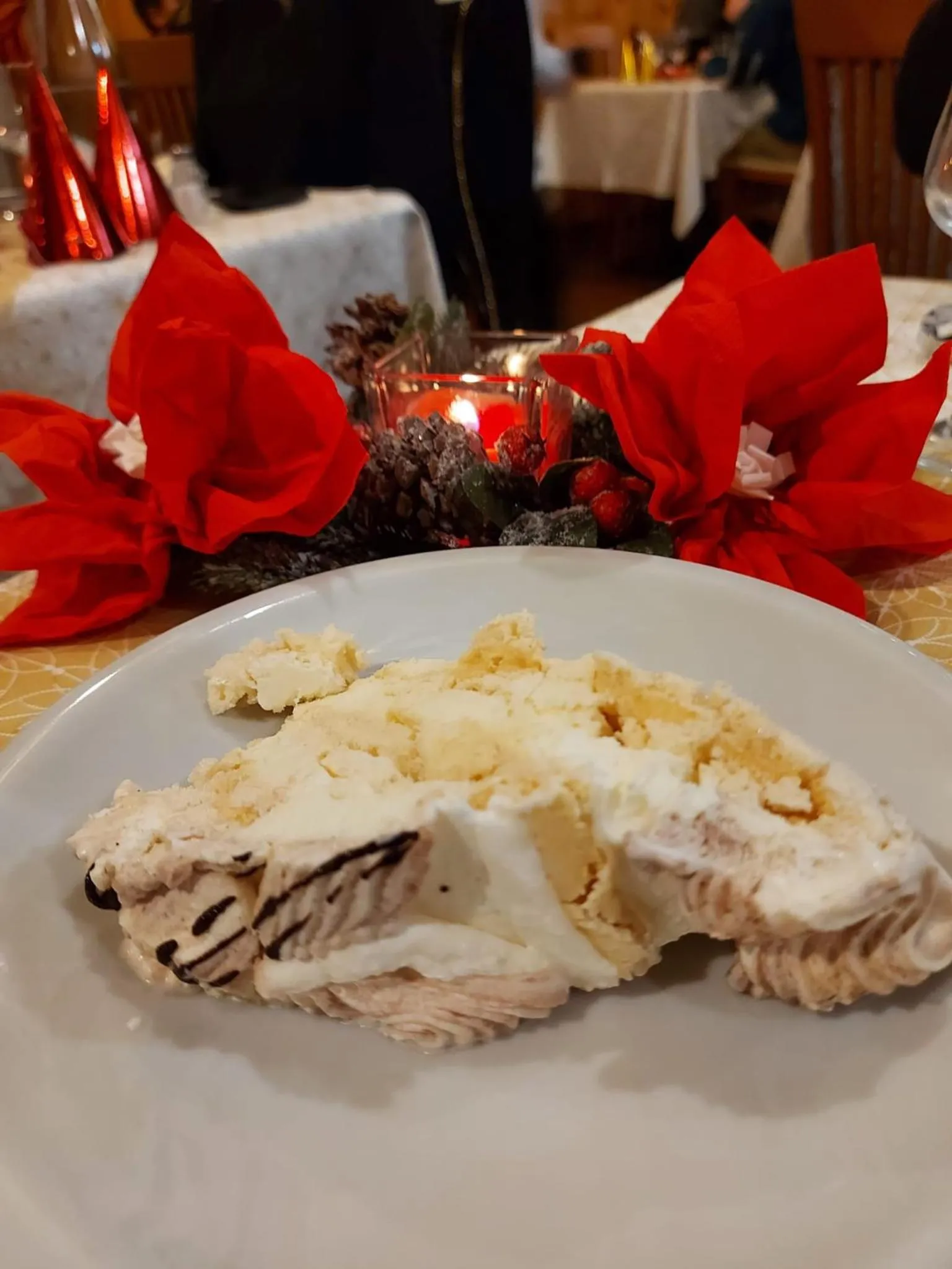 Restaurant/places to eat in Hotel Genzianella