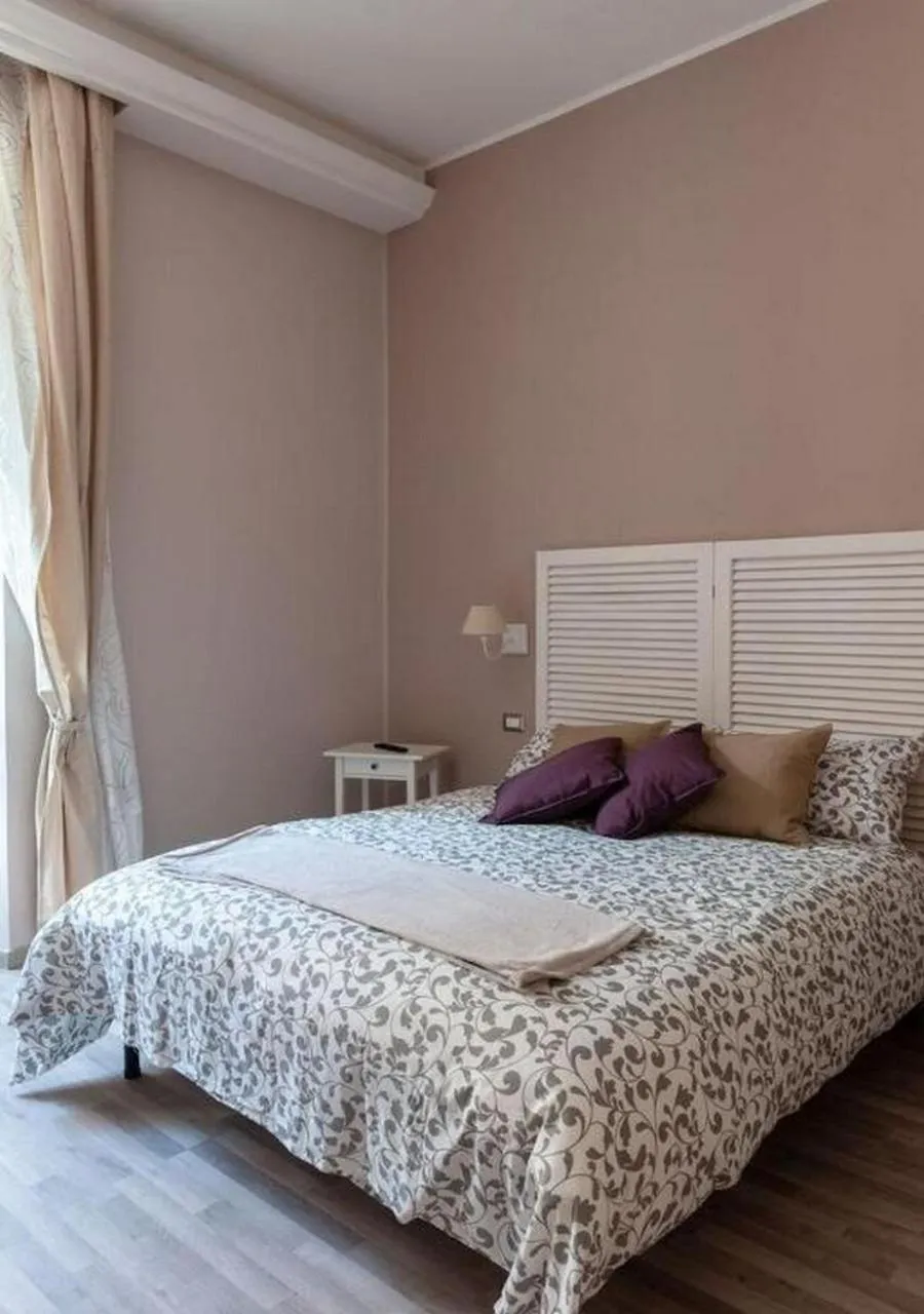 Bed in ISABEL Guest House