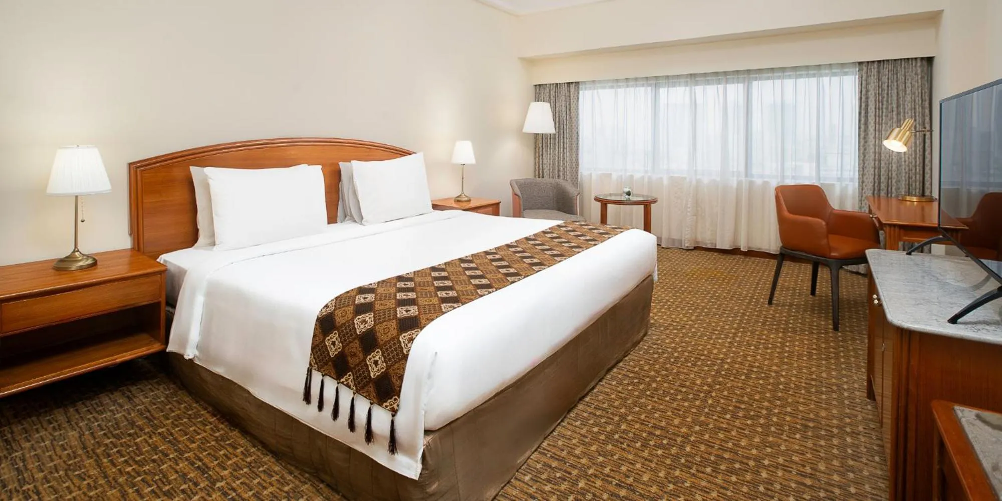 Bed in Aryaduta Menteng