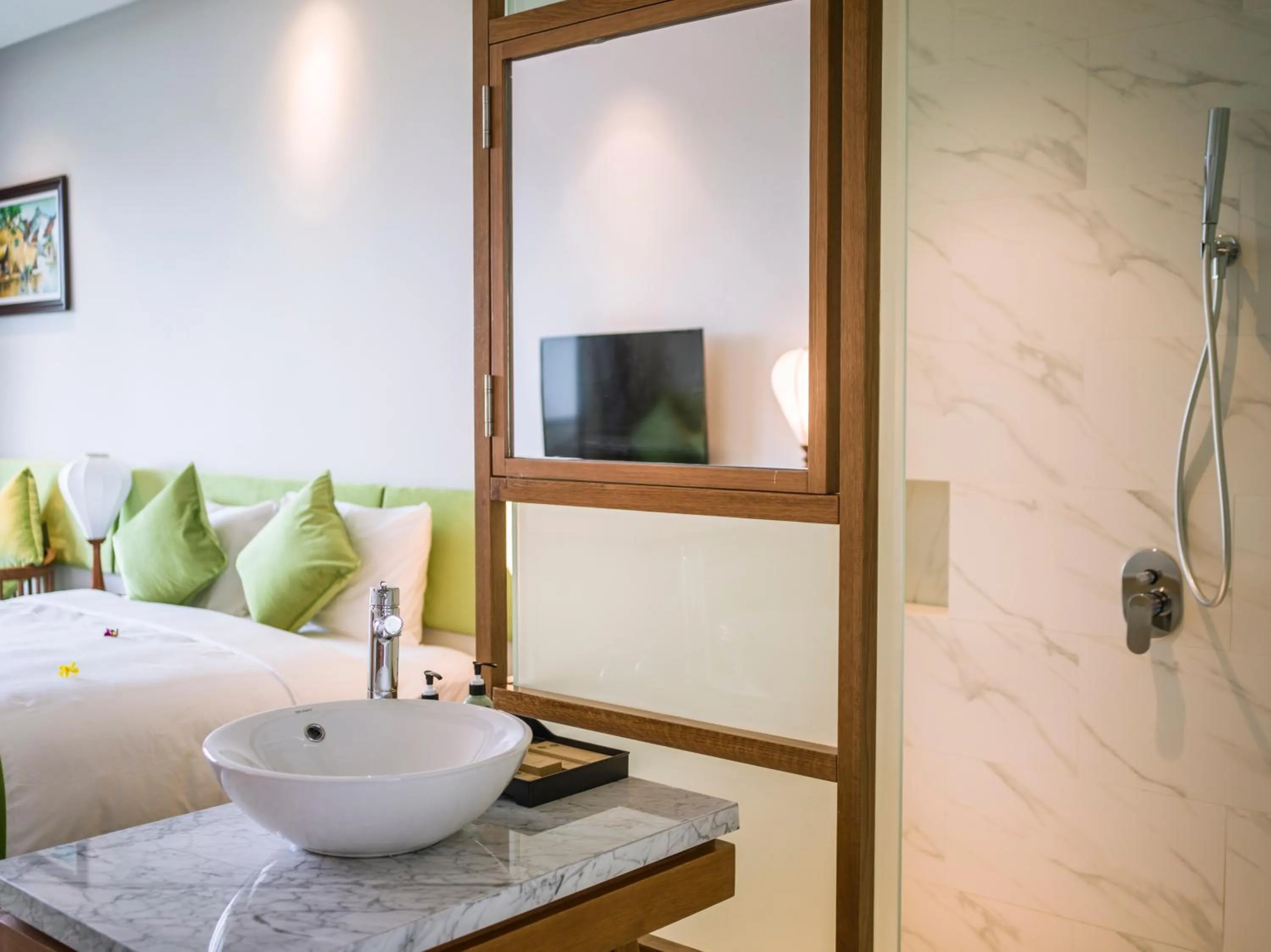 Bathroom in Vinh Hung Old Town Hotel