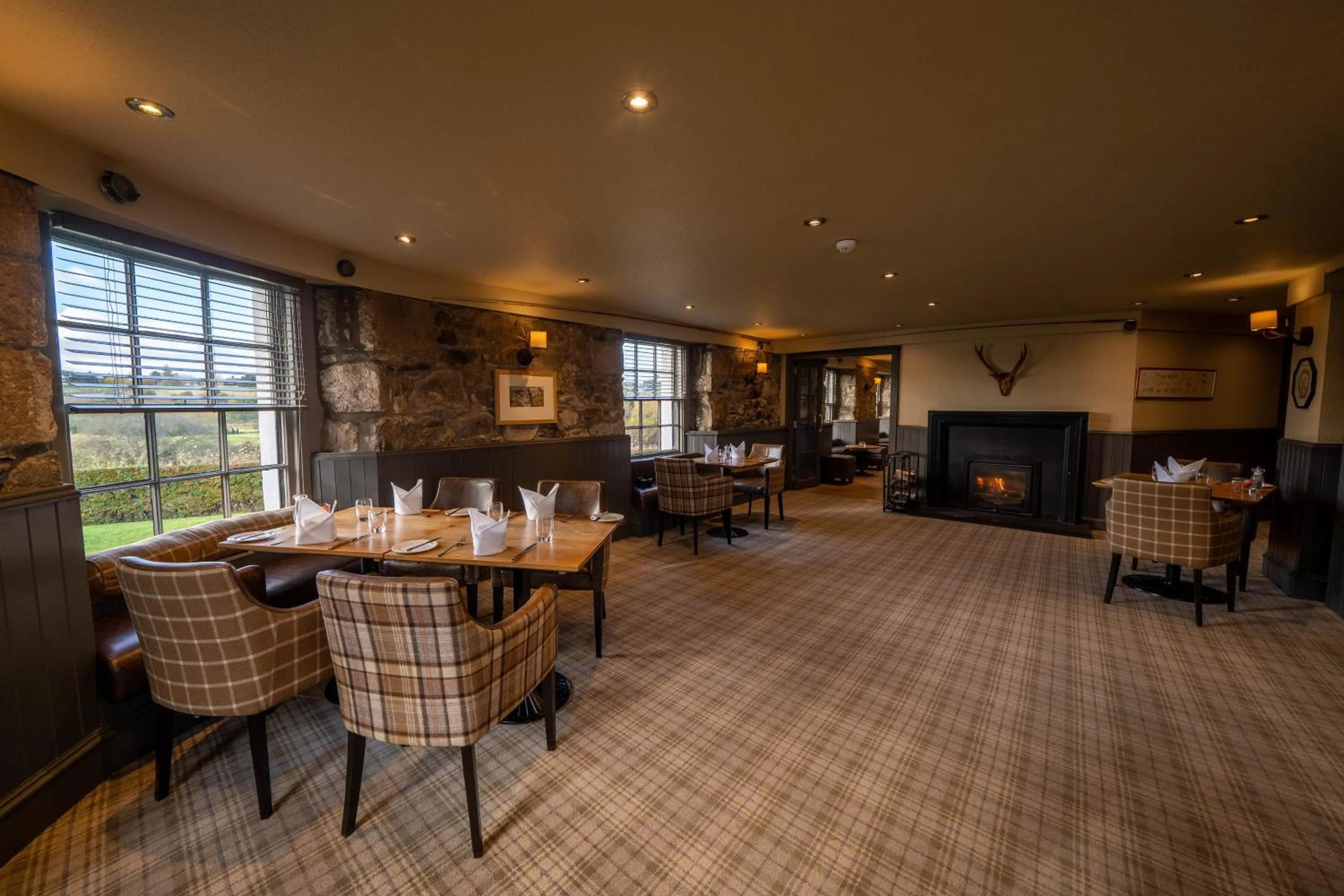 Restaurant/places to eat in Maryculter House