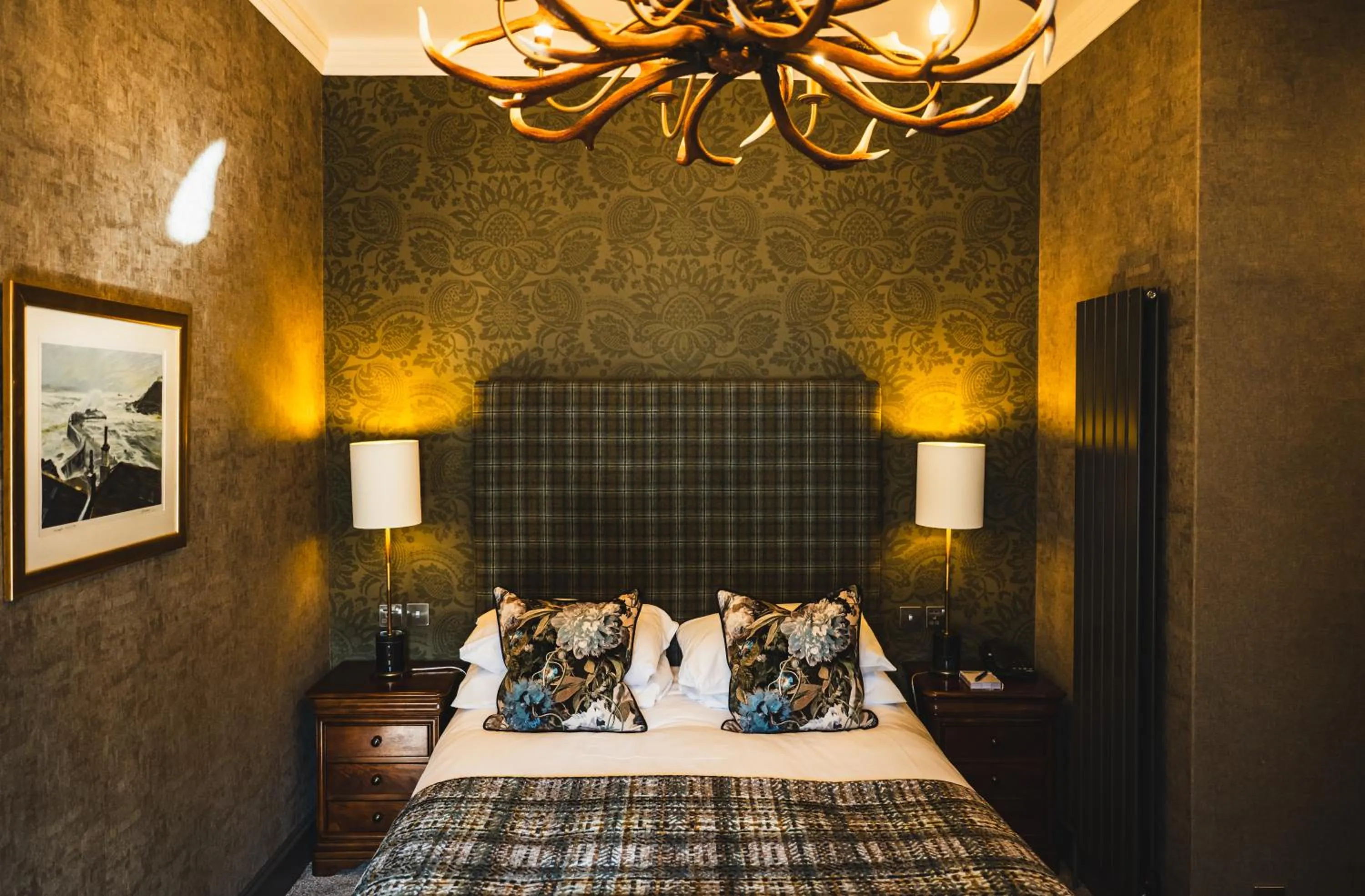 Bedroom, Bed in Maryculter House