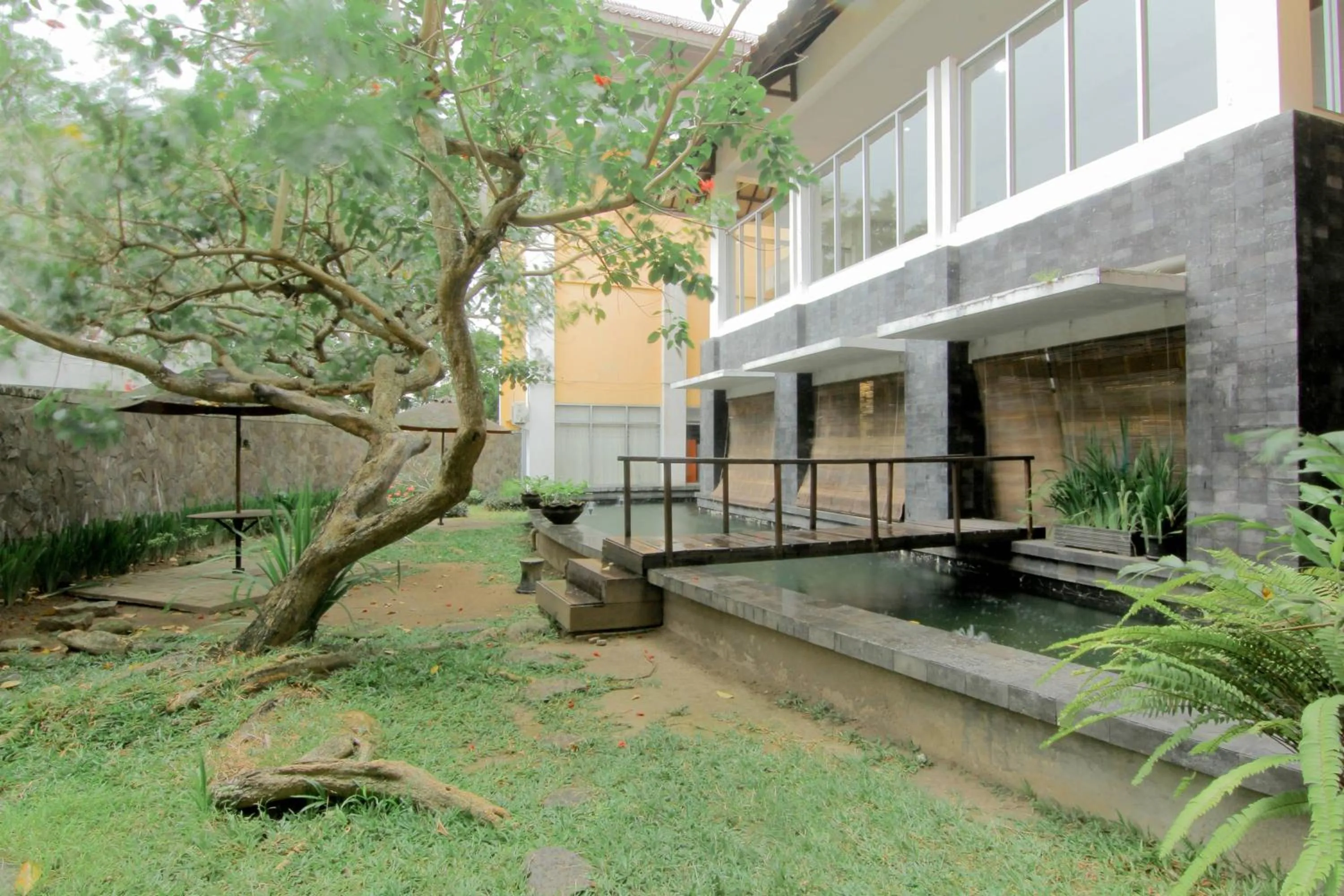 Garden in University Hotel Yogyakarta