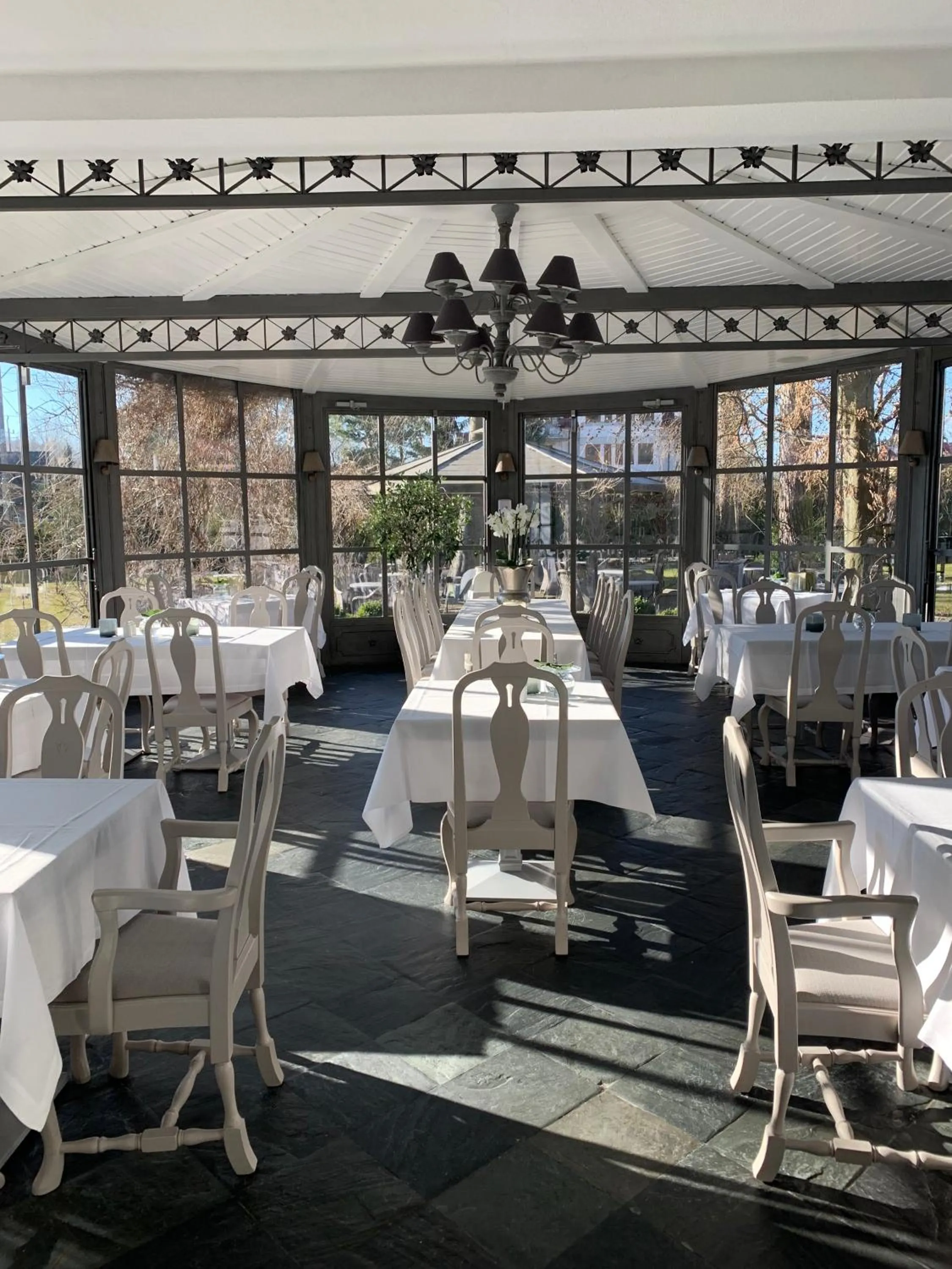 Restaurant/places to eat in Villa Park Wisełka Spa & Wellness