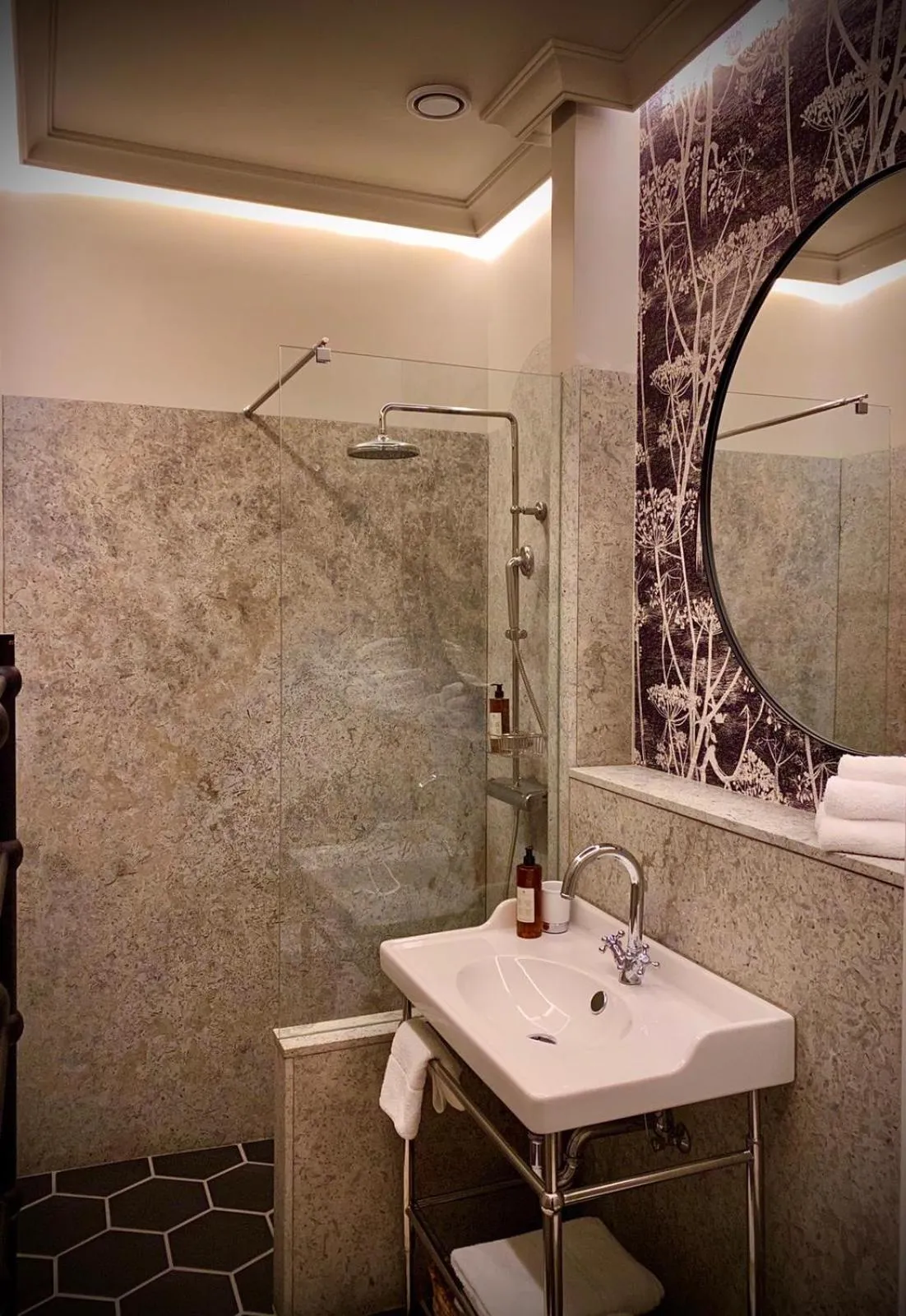 Shower in Villa Park Wisełka Spa & Wellness