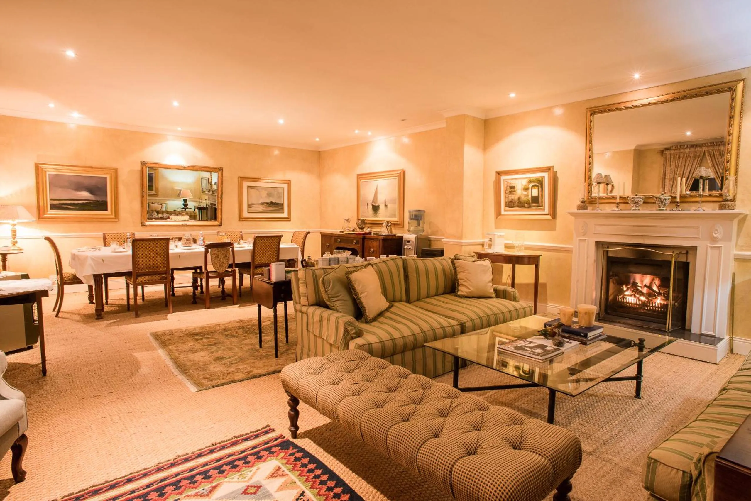 Photo of the whole room in Leighwood Lodge