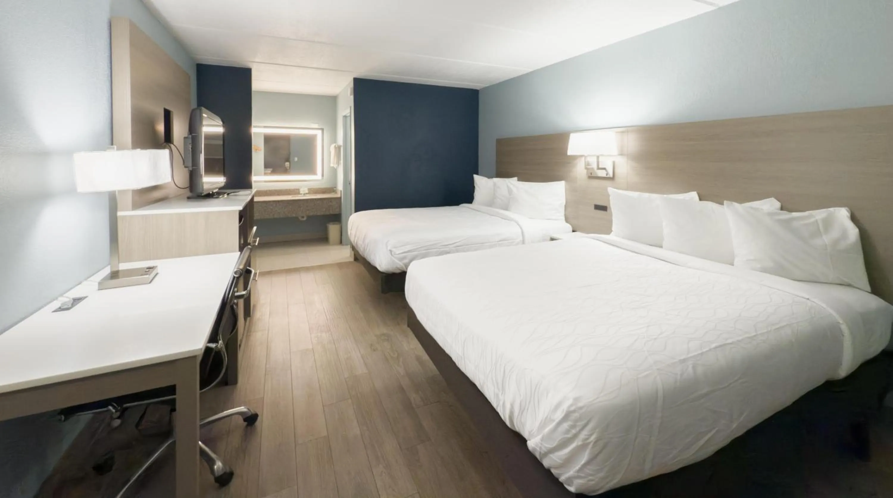Bedroom, Bed in SureStay by Best Western Jacksonville Airport