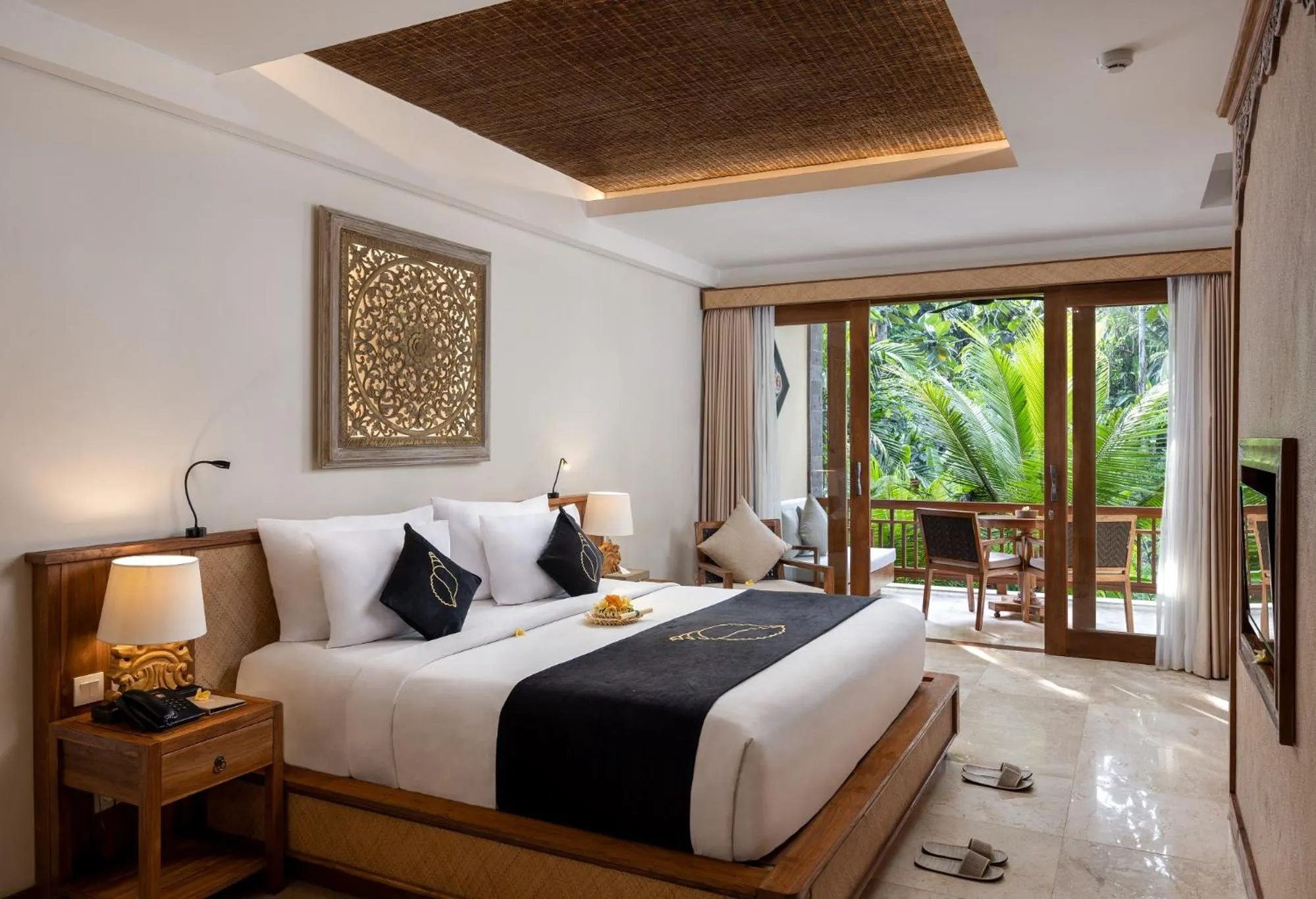 Bed in The Sankara Suites and Villas