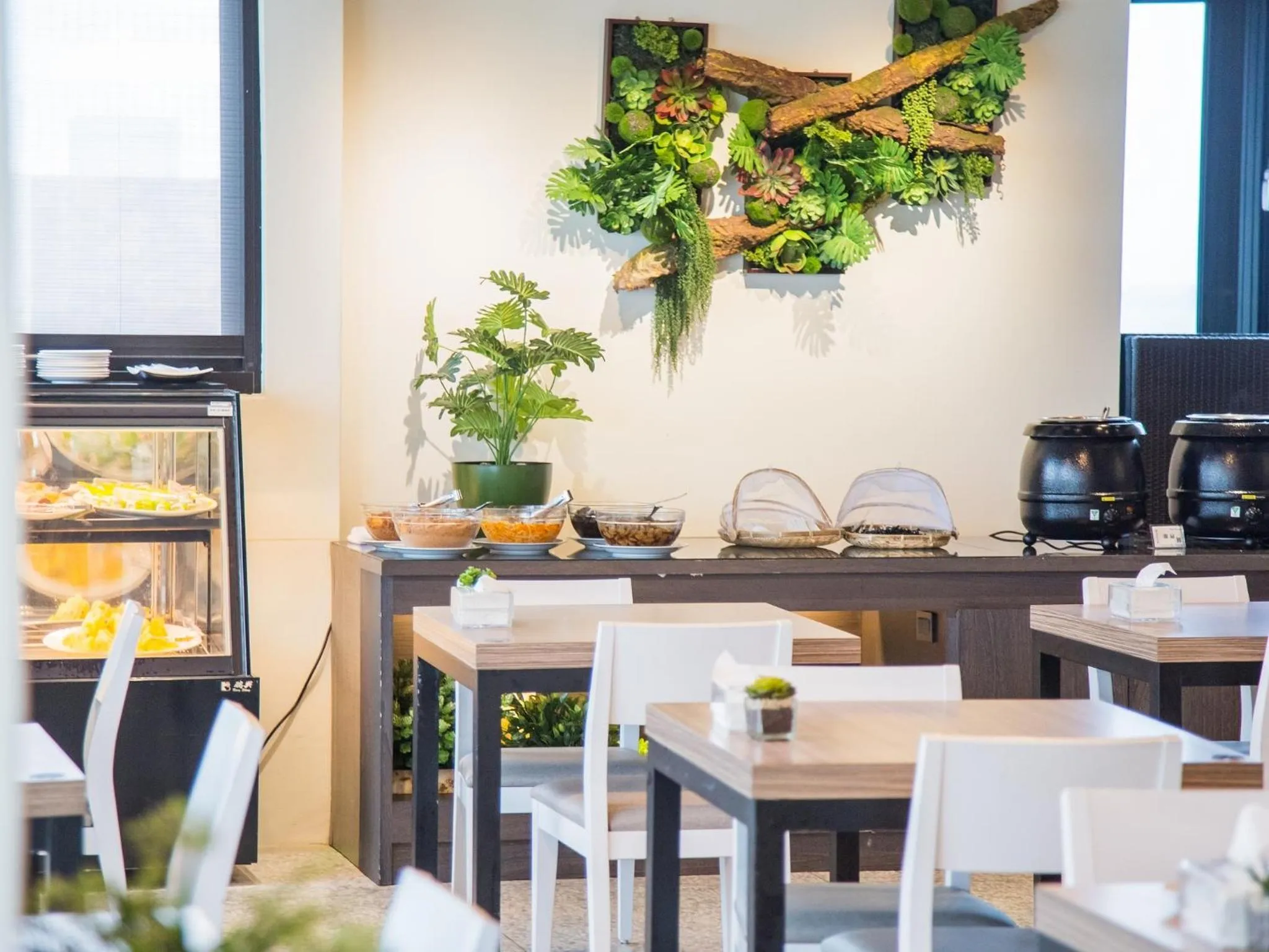 Breakfast in Rainbow Hotel