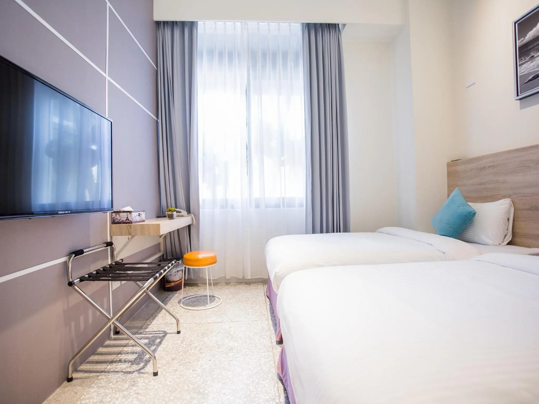 Bed in Rainbow Hotel