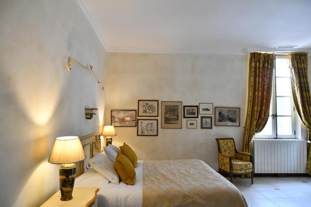 Bedroom, Bed in Mas des Comtes de Provence